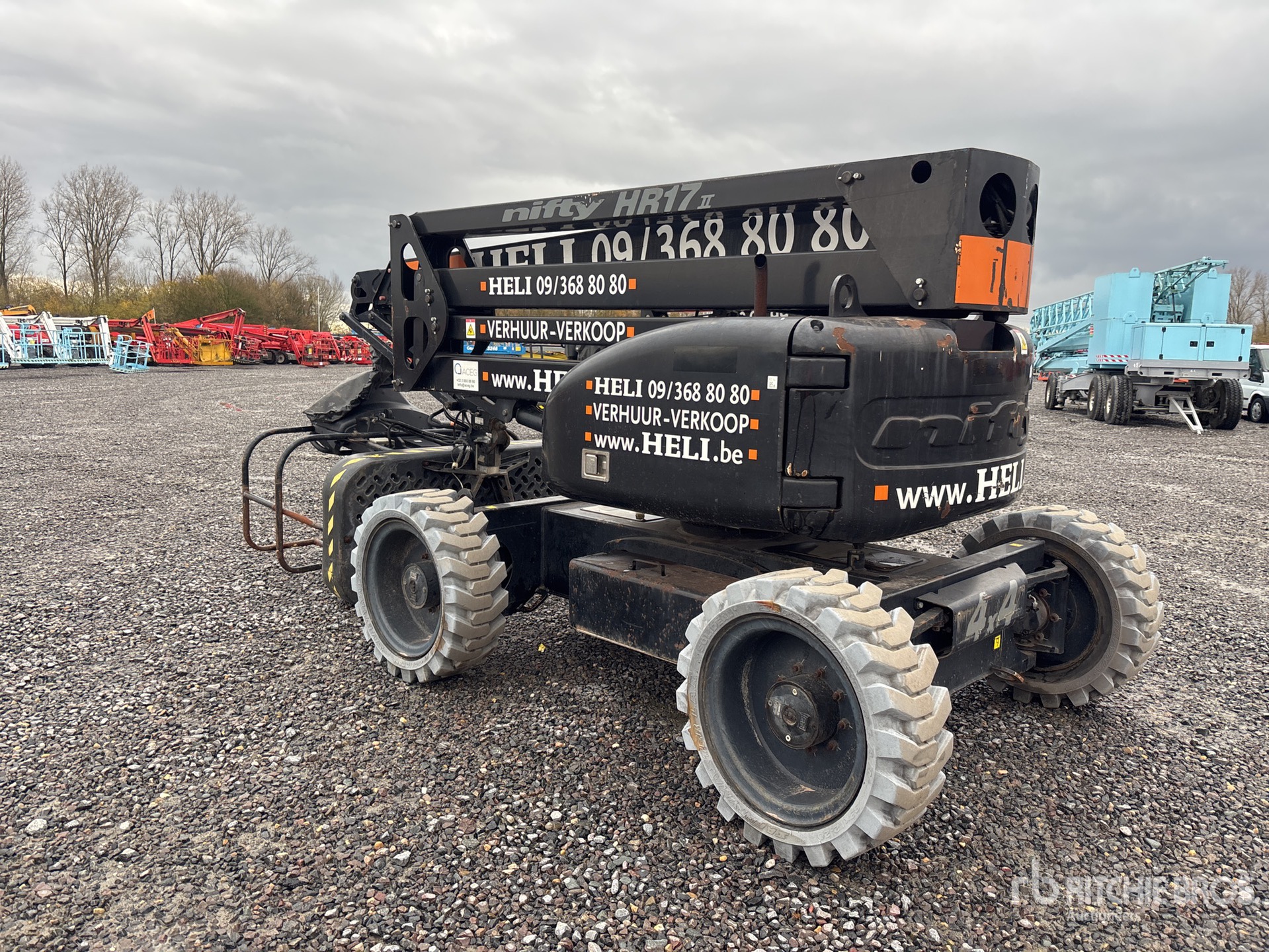 General Appearance with Picture, Right Front Corner