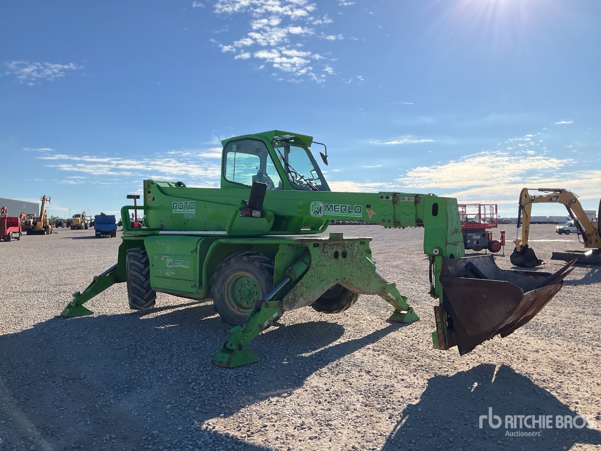 General Appearance with Bild, Ecke vorne rechts