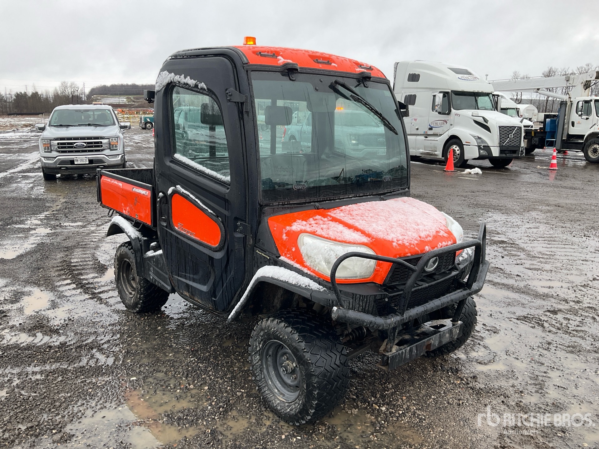 General Appearance with Picture, Right Front Corner