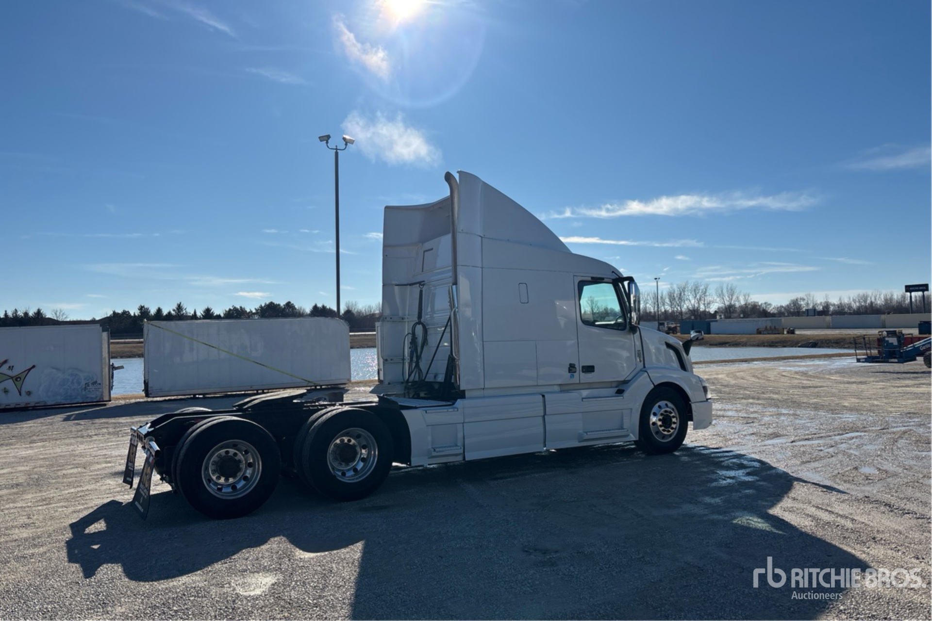 General Appearance with Imagen: esquina trasera derecha