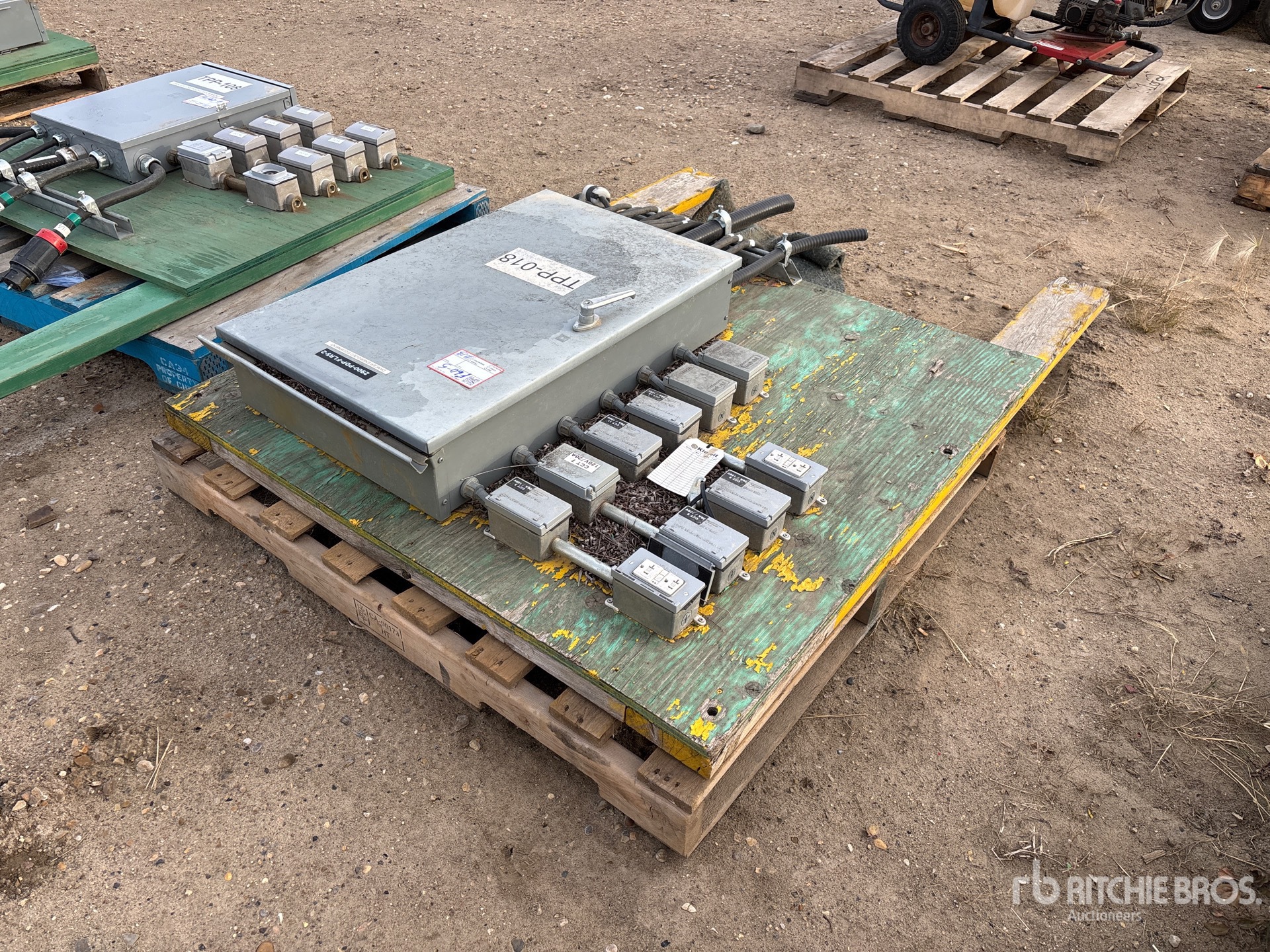 General Appearance with Image, coin arrière droit