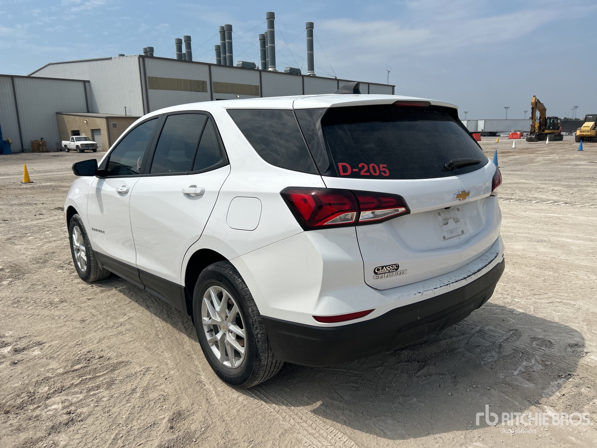 General Appearance with Foto, angolo posteriore sinistro