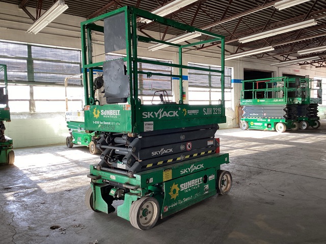 2016 Skyjack SJIII-3219 Electric Scissor Lift 2016 Skyjack SJIII-3219 Electric Scissor Lift
