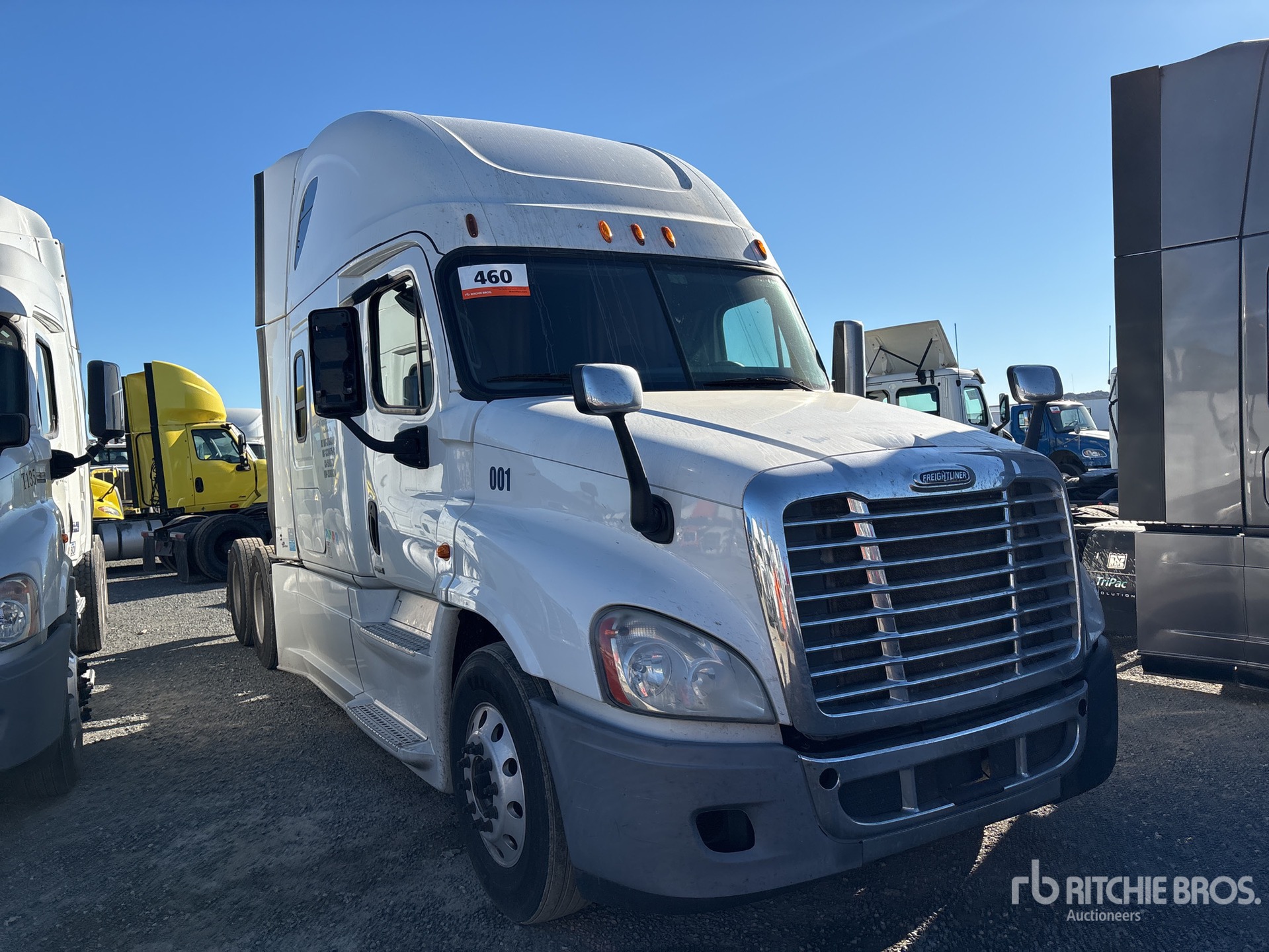 Aspect général with Image, coin avant droit