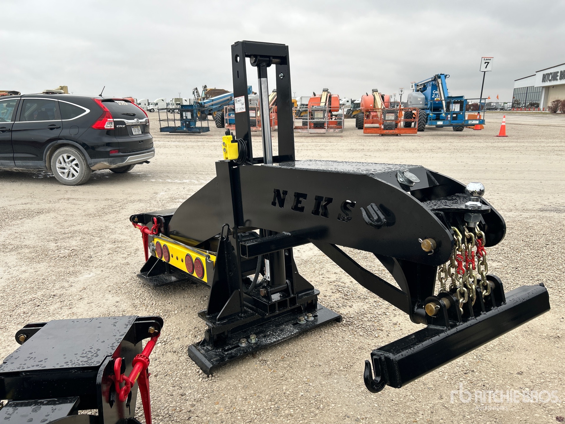 General Appearance with Picture, Right Front Corner