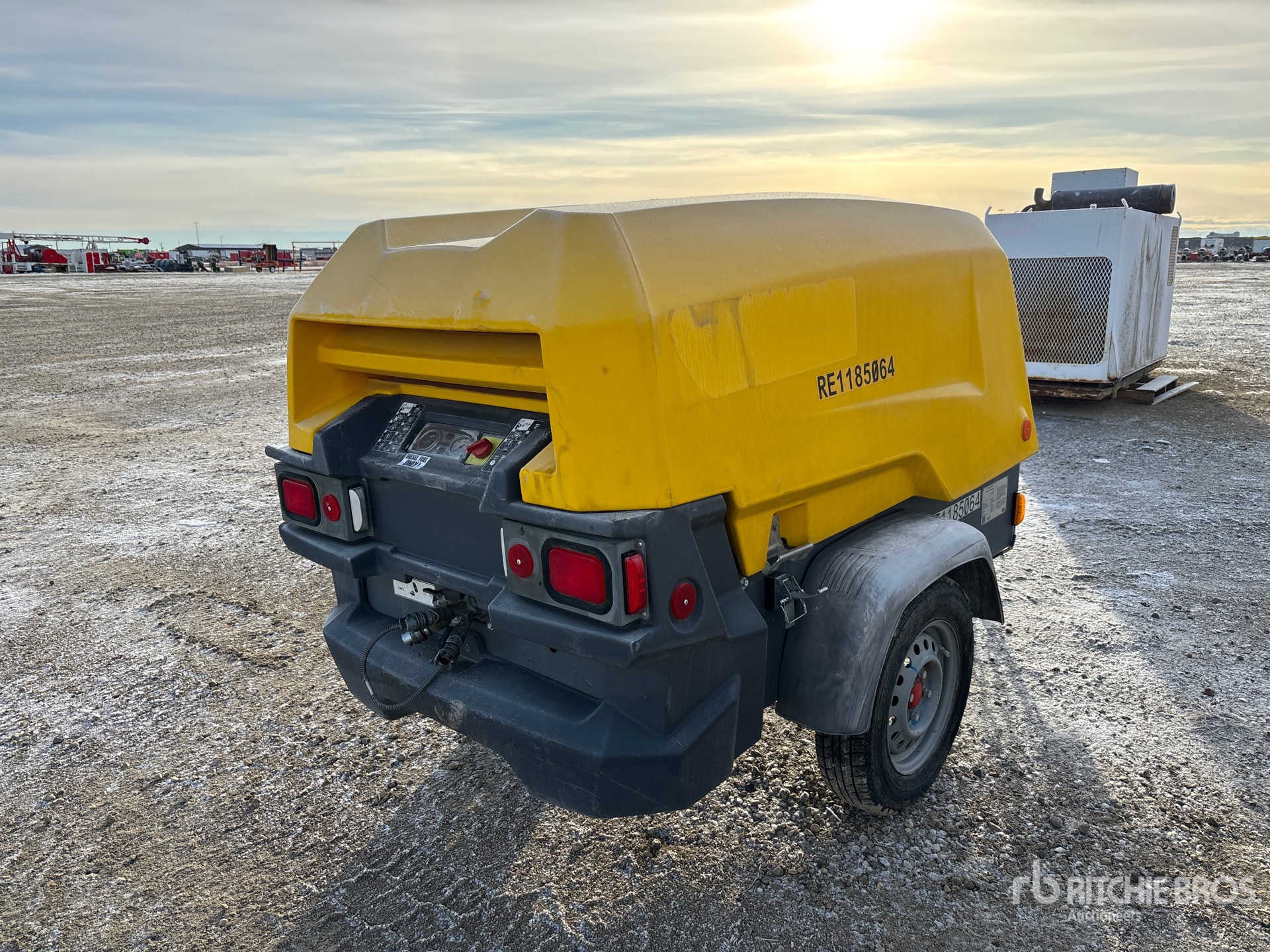 General Appearance with Imagen: esquina trasera izquierda