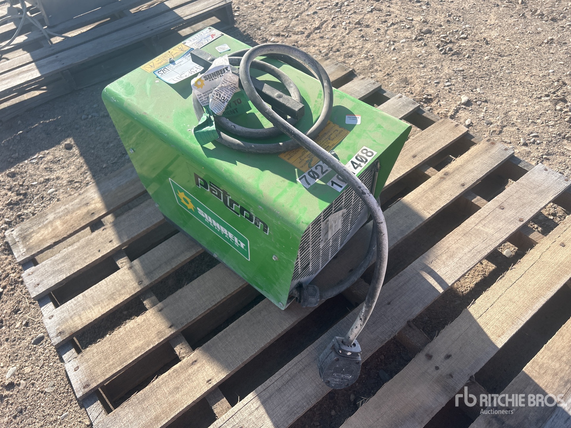 General Appearance with Bild, Ecke hinten links