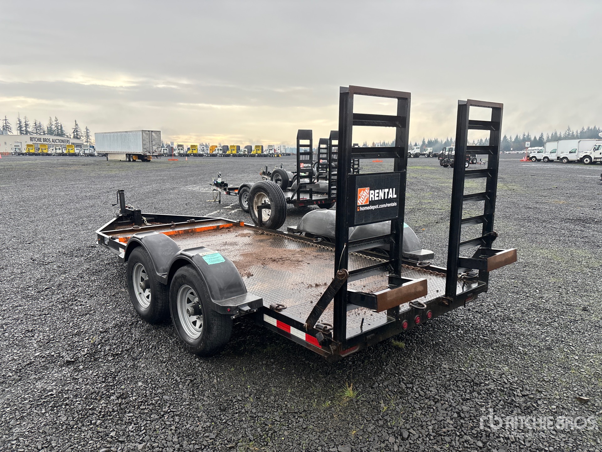 General Appearance with Bild, Ecke hinten links