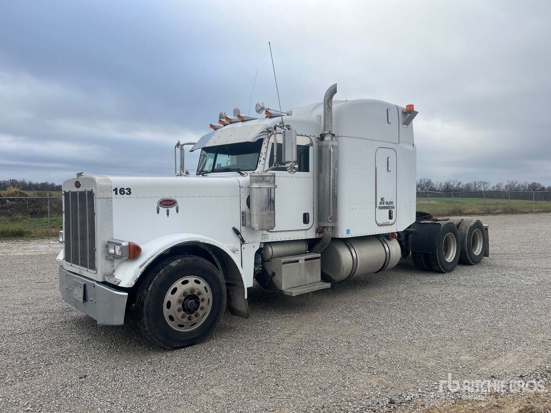 General Appearance with Featured Photo