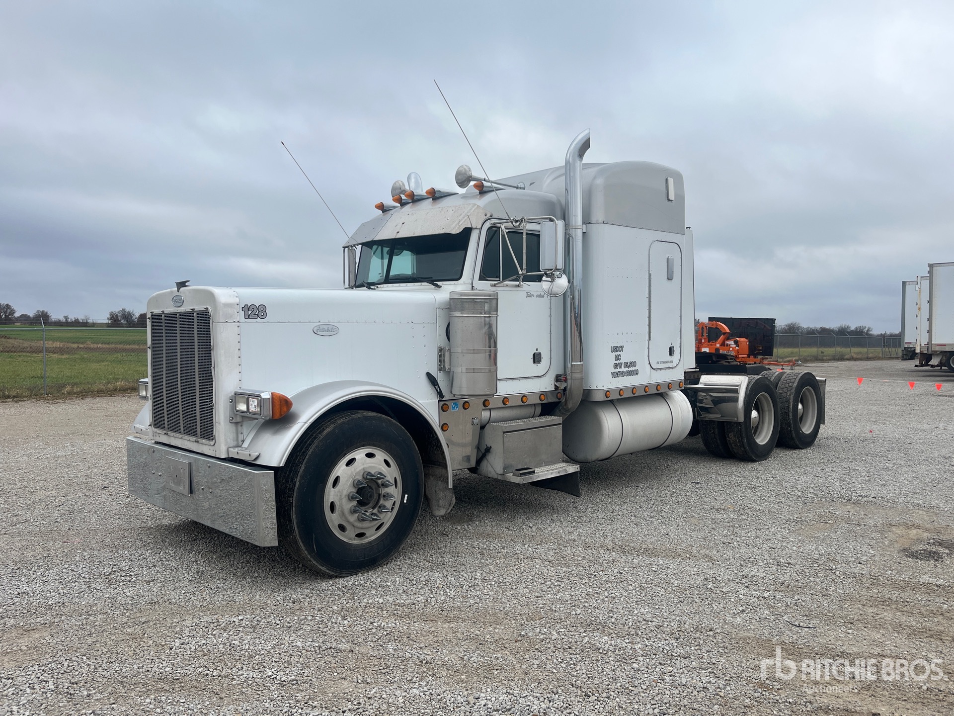 General Appearance with Featured Photo