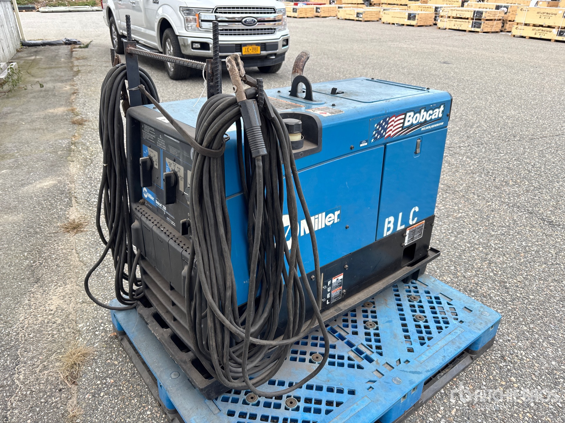 General Appearance with Featured Photo