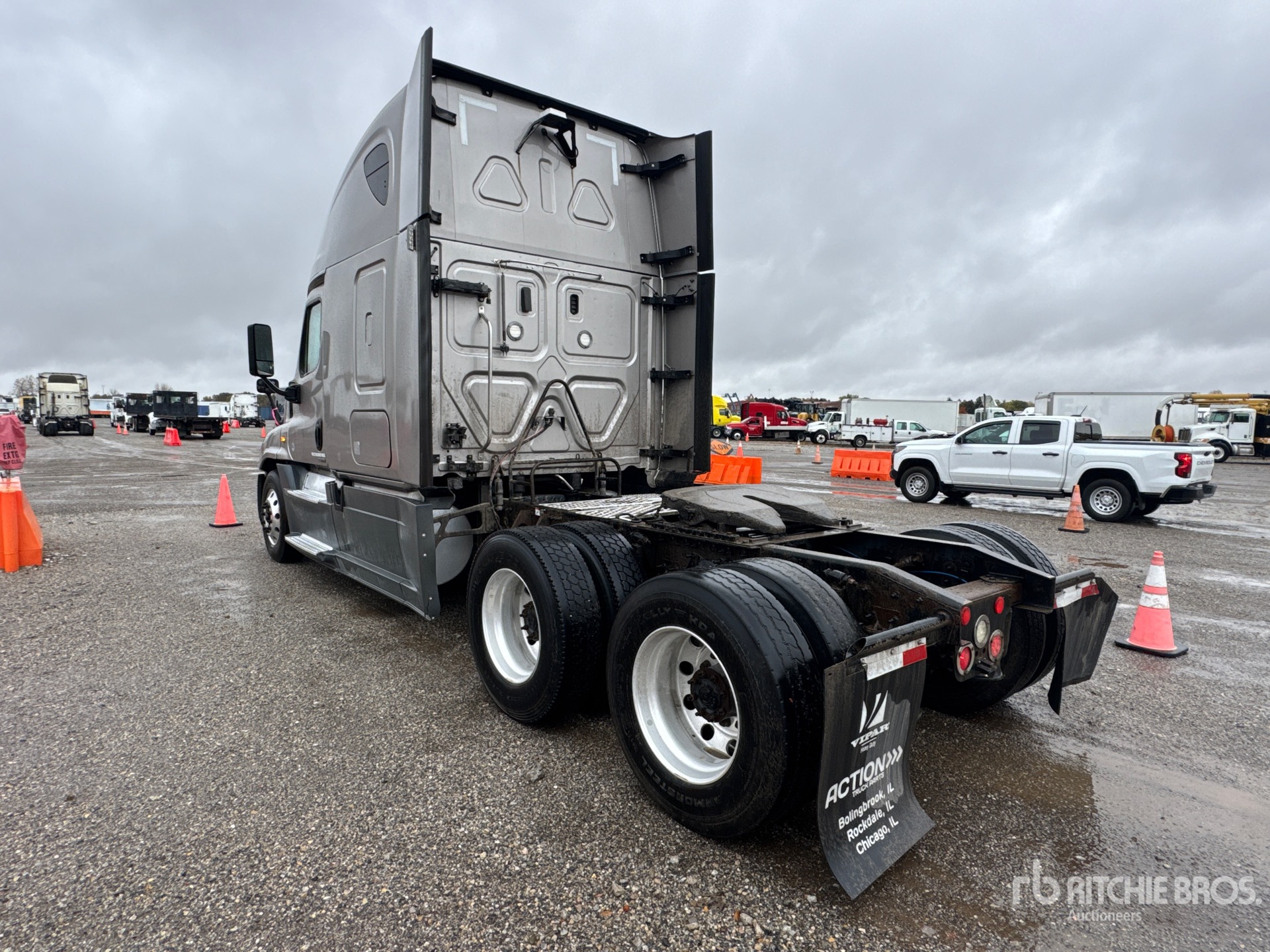 General Appearance with Picture, Left Rear Corner