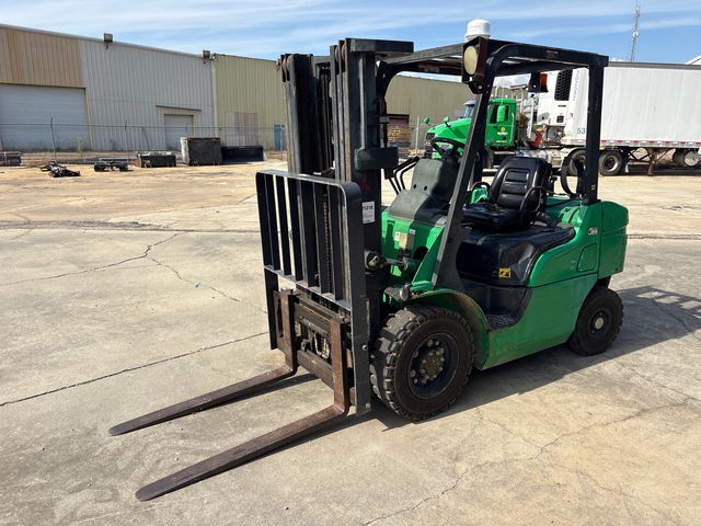 2018 Mitsubishi FG25N 4600 lb 4x2 Rough Terrain Forklift