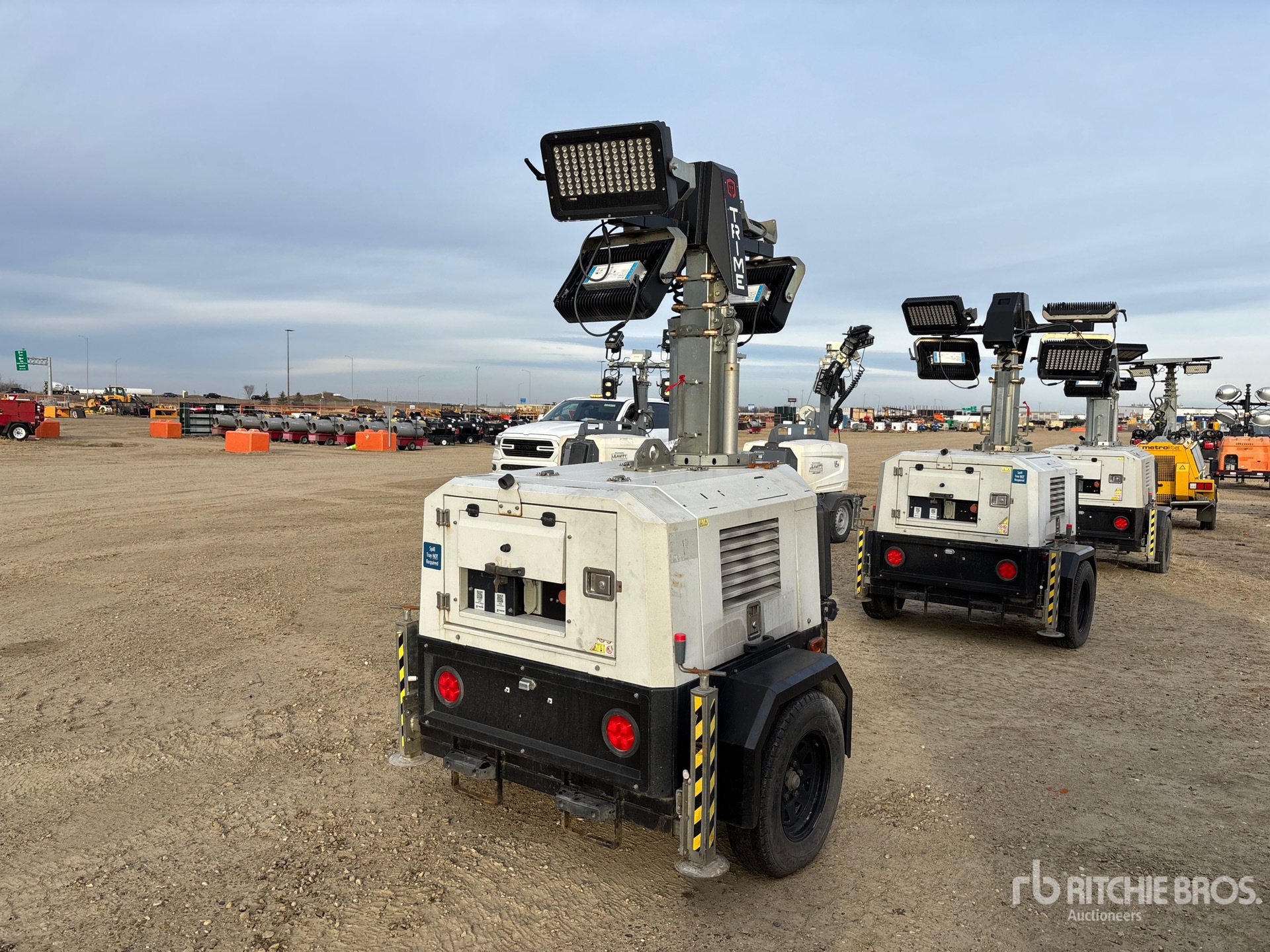 General Appearance with Imagen: esquina trasera derecha