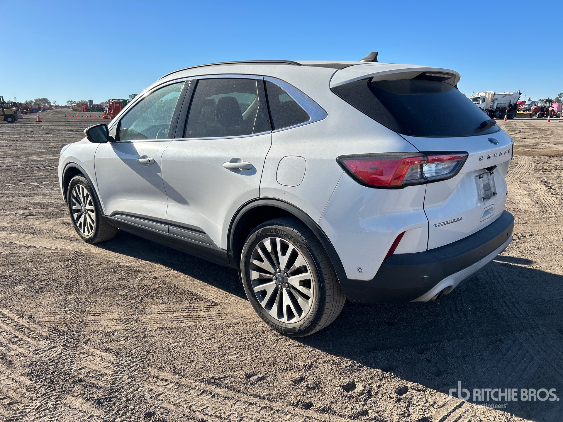 General Appearance with Picture, Left Rear Corner