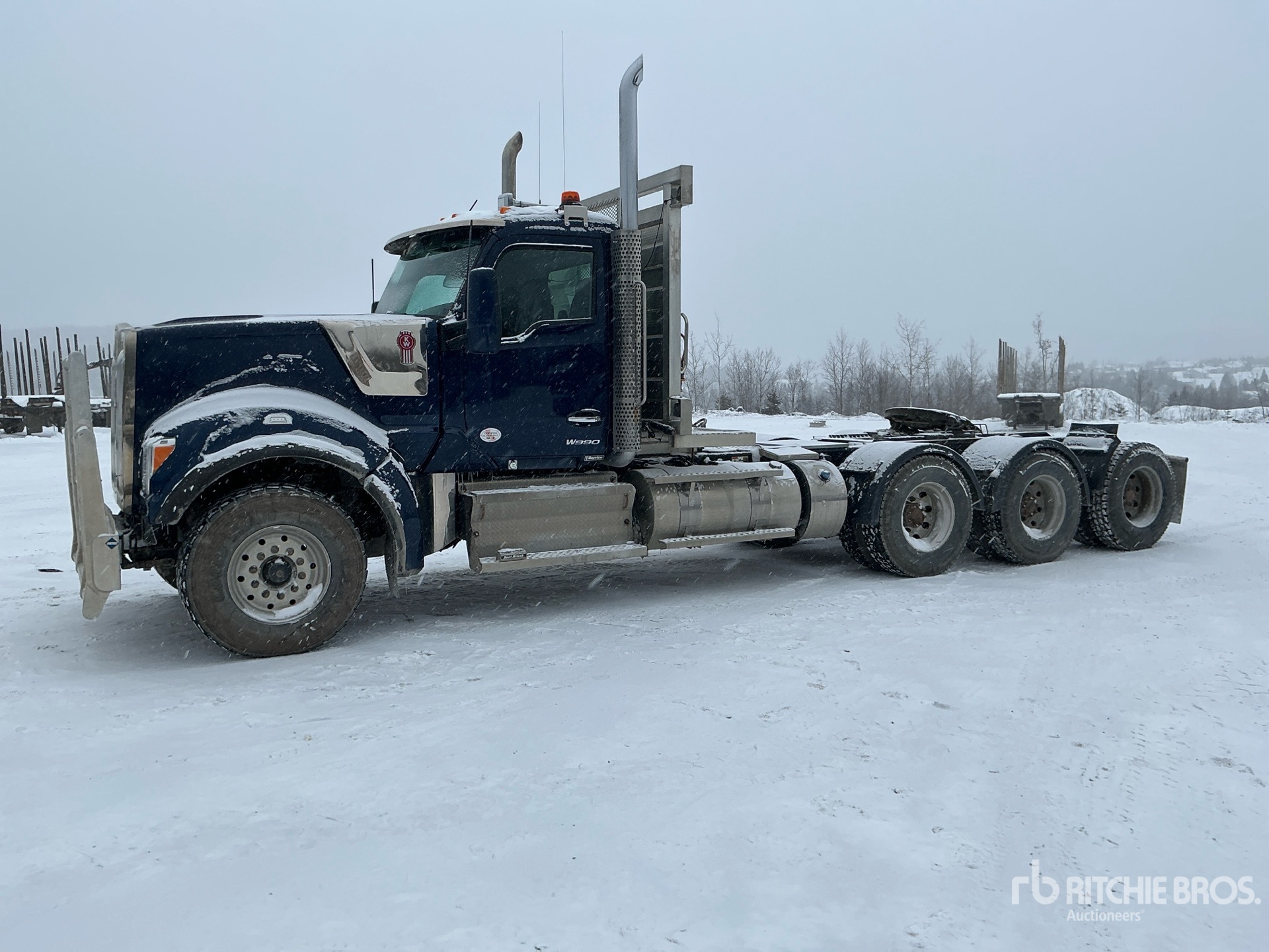 General Appearance with Featured Photo