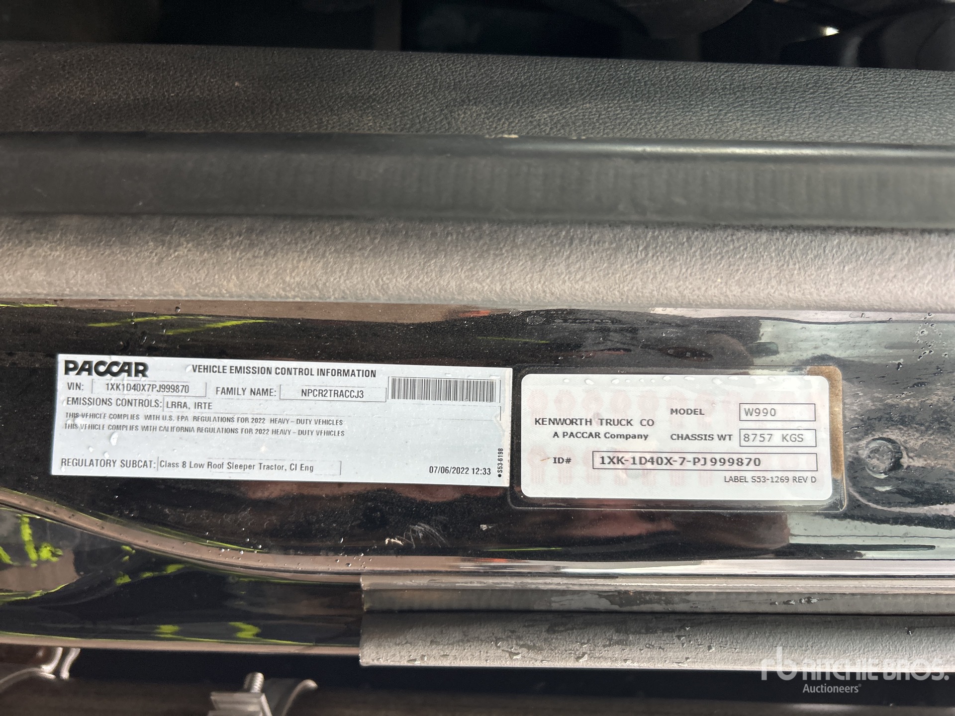 General Appearance with Serial Number / VIN