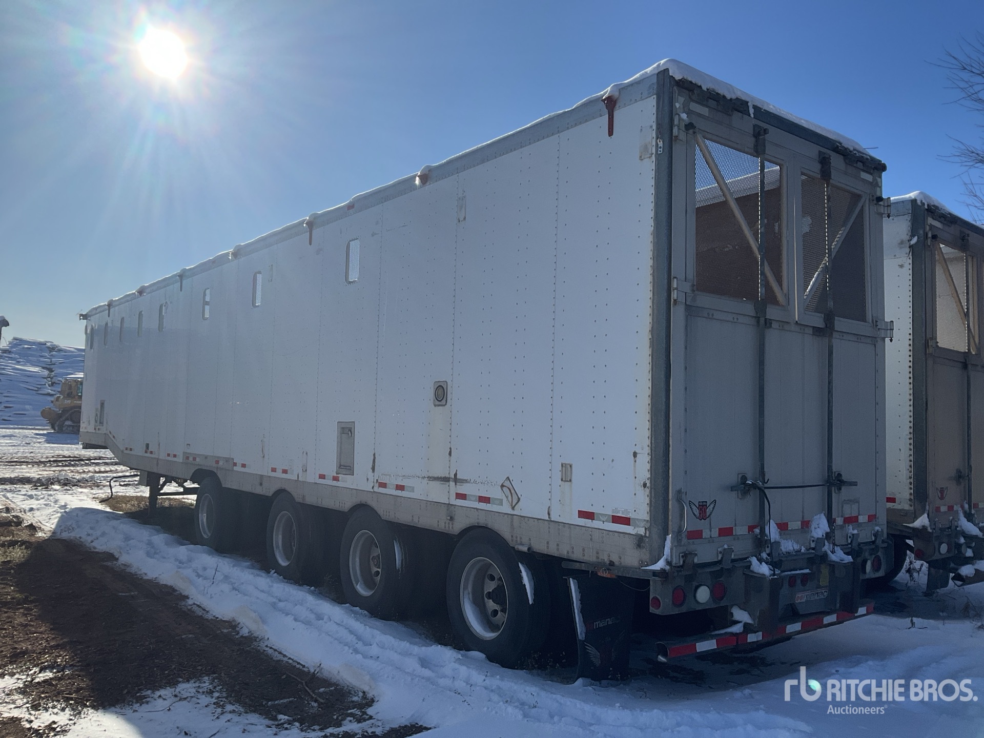 General Appearance with Imagen: esquina trasera izquierda