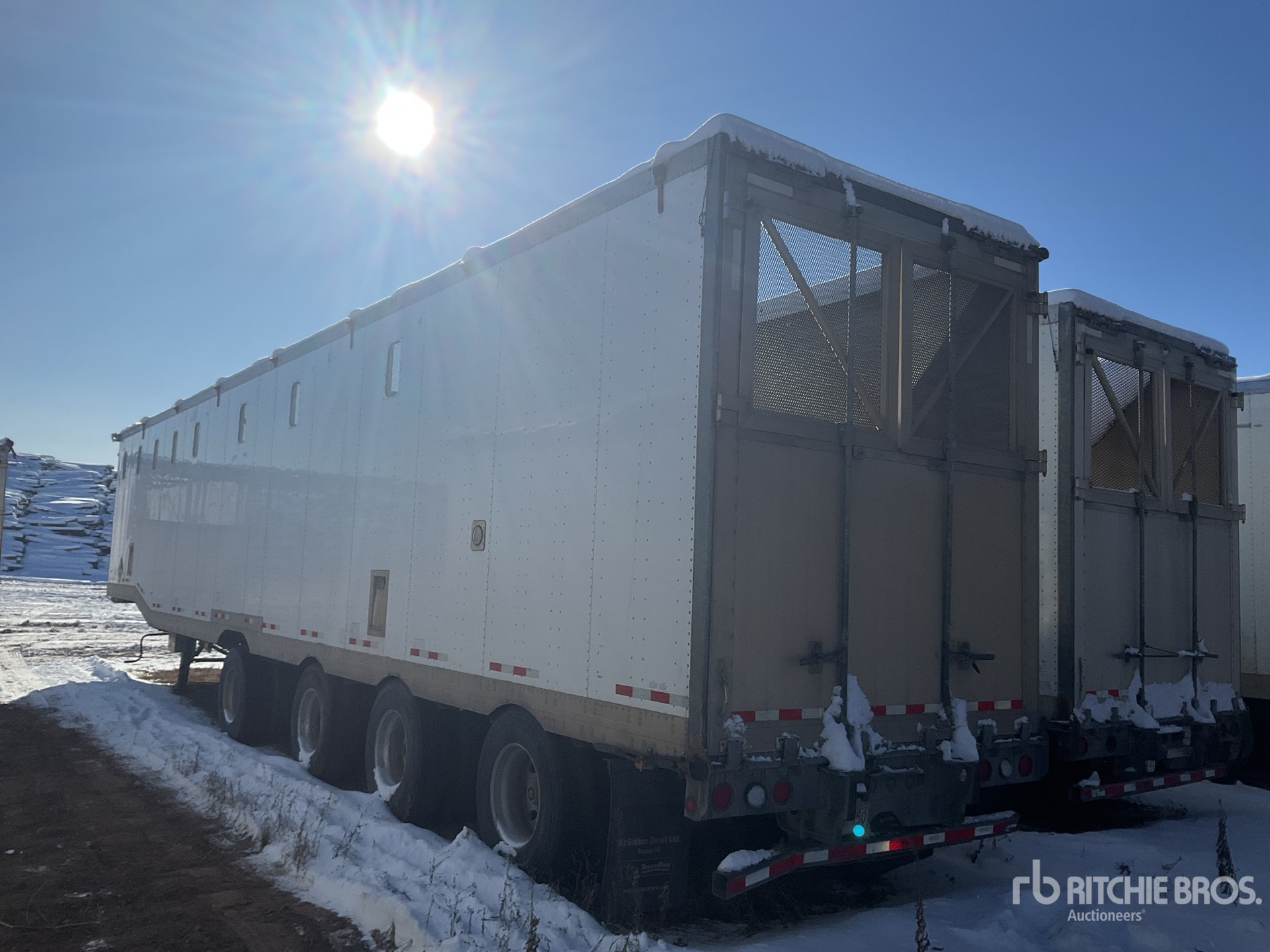 General Appearance with Imagen: esquina trasera izquierda