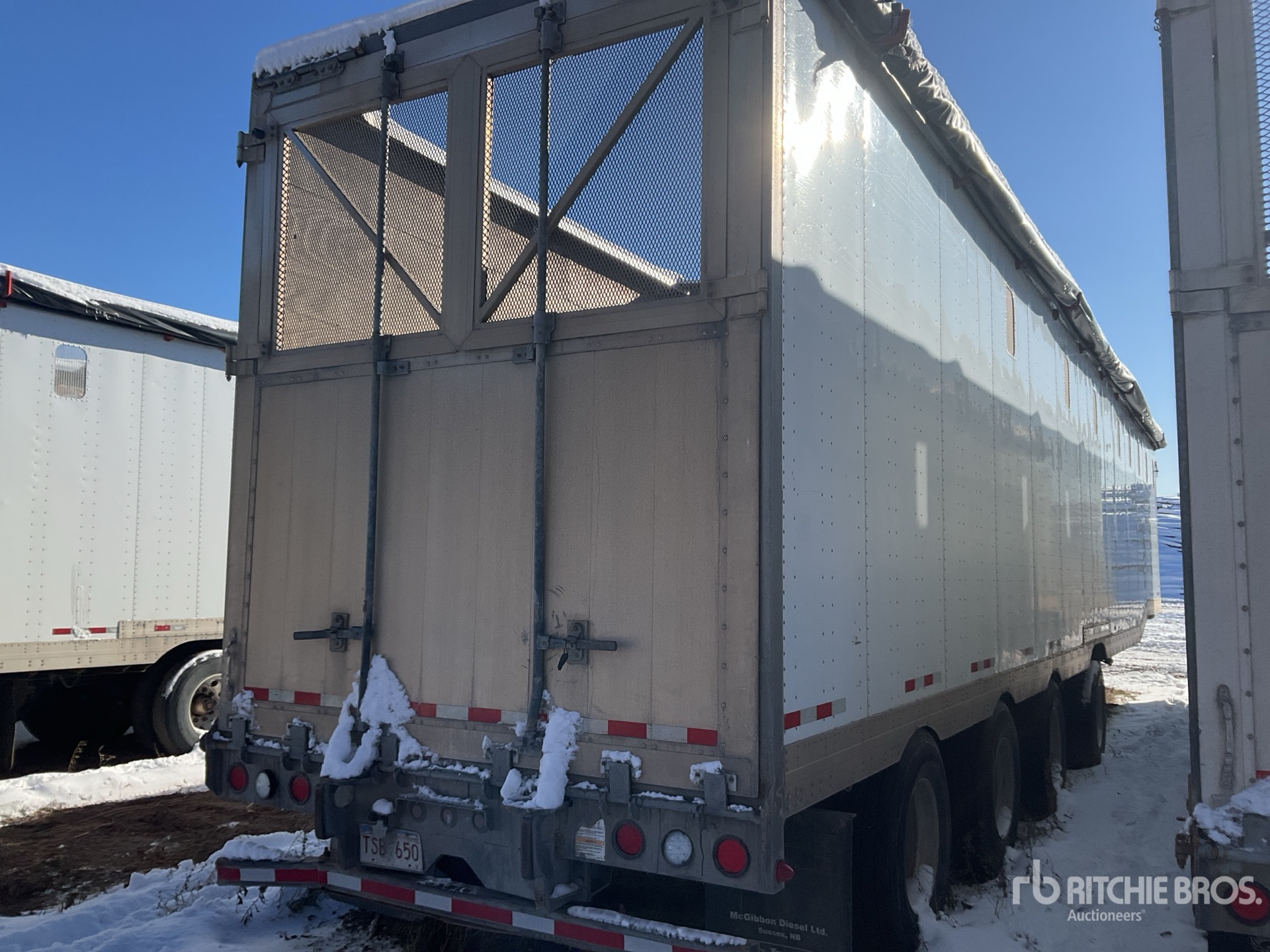 General Appearance with Imagen: esquina trasera derecha