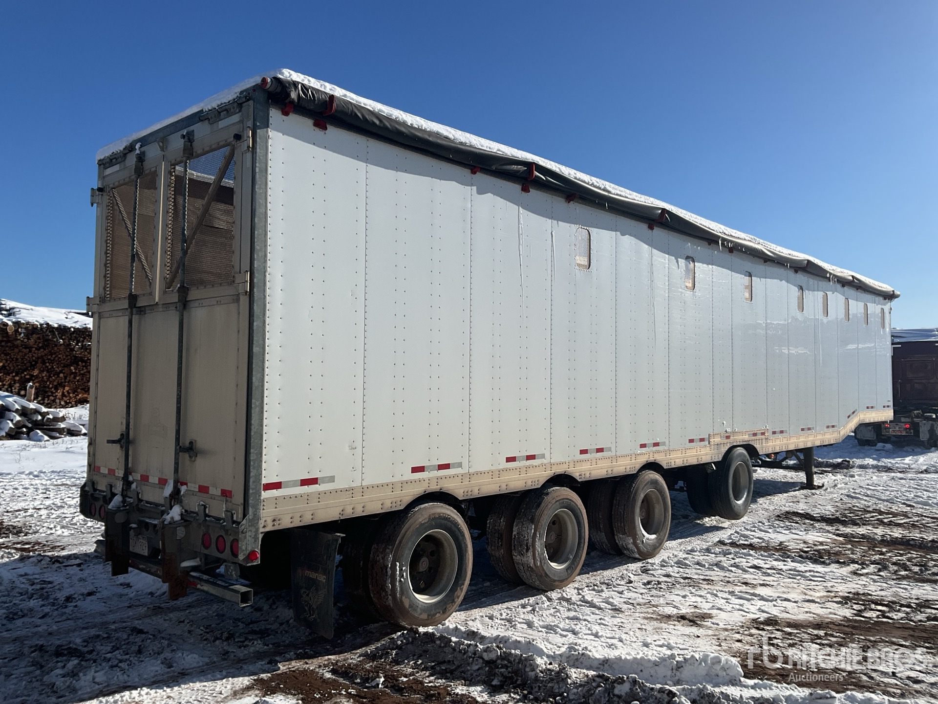 General Appearance with Imagen: esquina trasera derecha