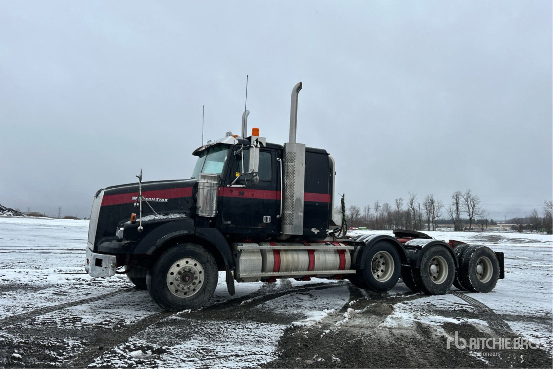 Aspect général with Image, coin avant gauche