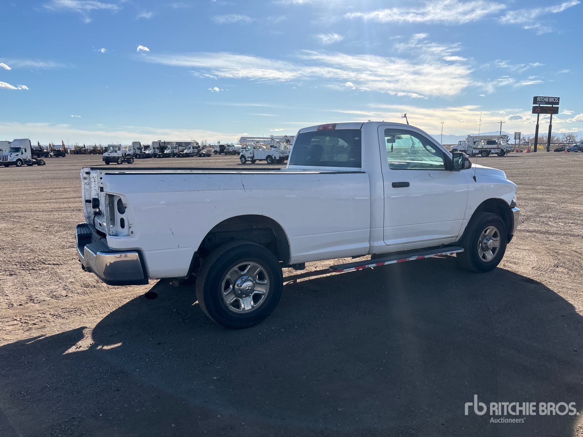 General Appearance with Imagen: esquina trasera derecha