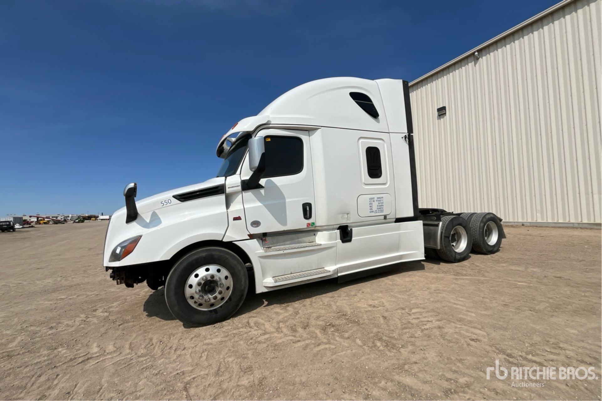 General Appearance with Image, coin avant gauche