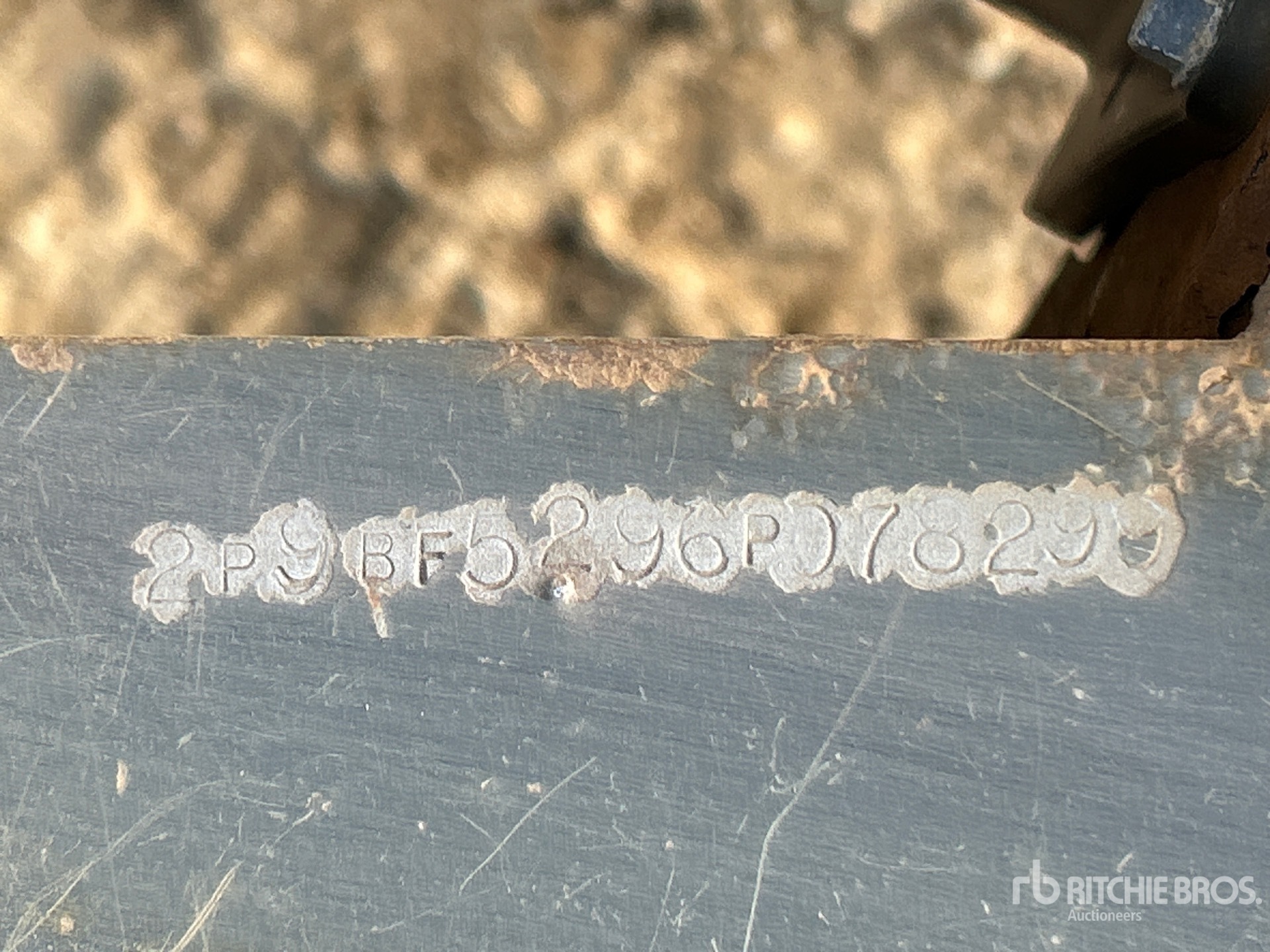 General Appearance with Numéro de série/Numéro d'identification du véhicule automobile