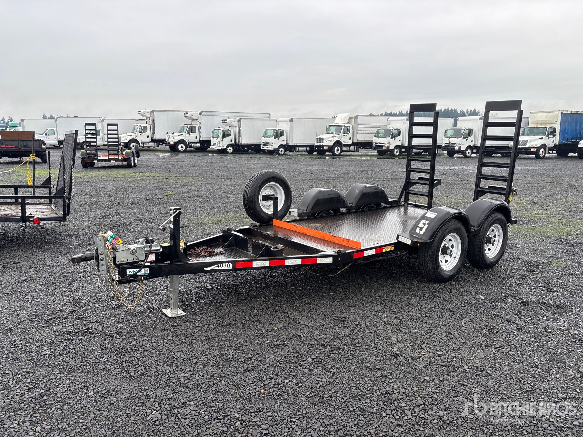 General Appearance with Bild, Ecke vorne links