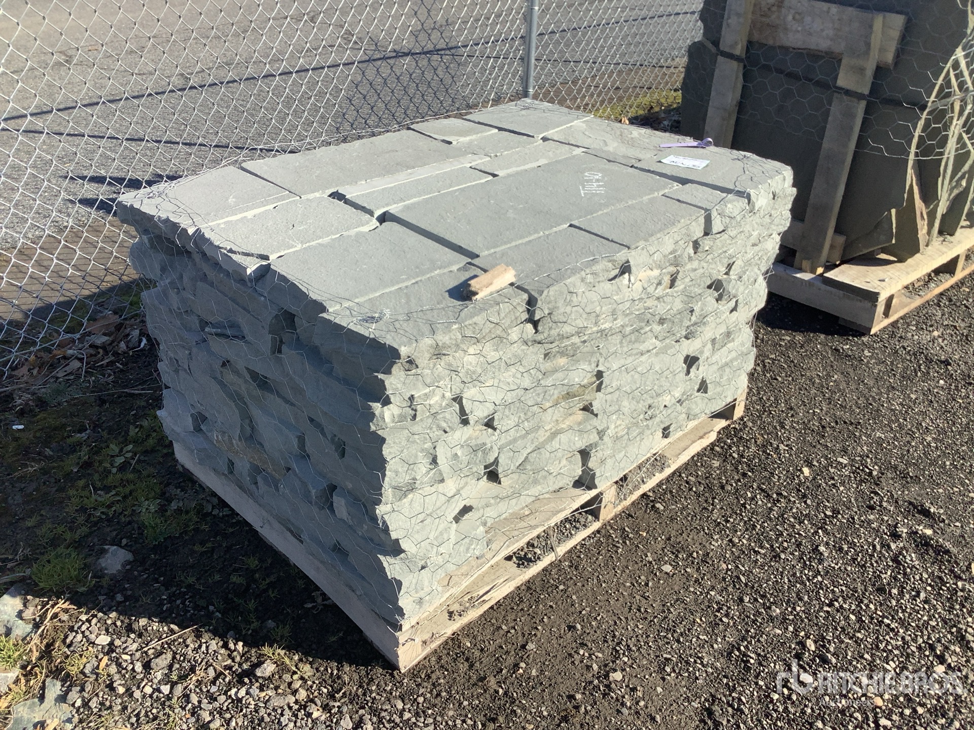 General Appearance with Zdjęcie, prawy dolny róg