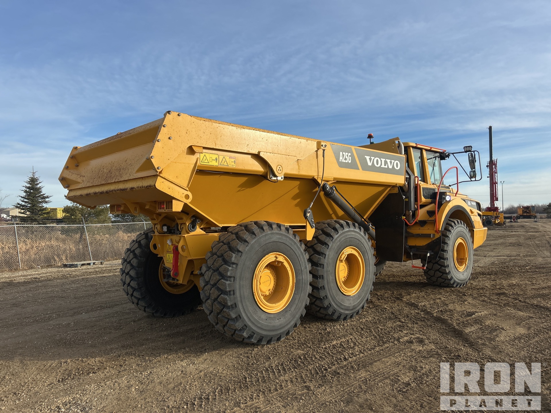 General Appearance with Foto, angolo anteriore sinistro