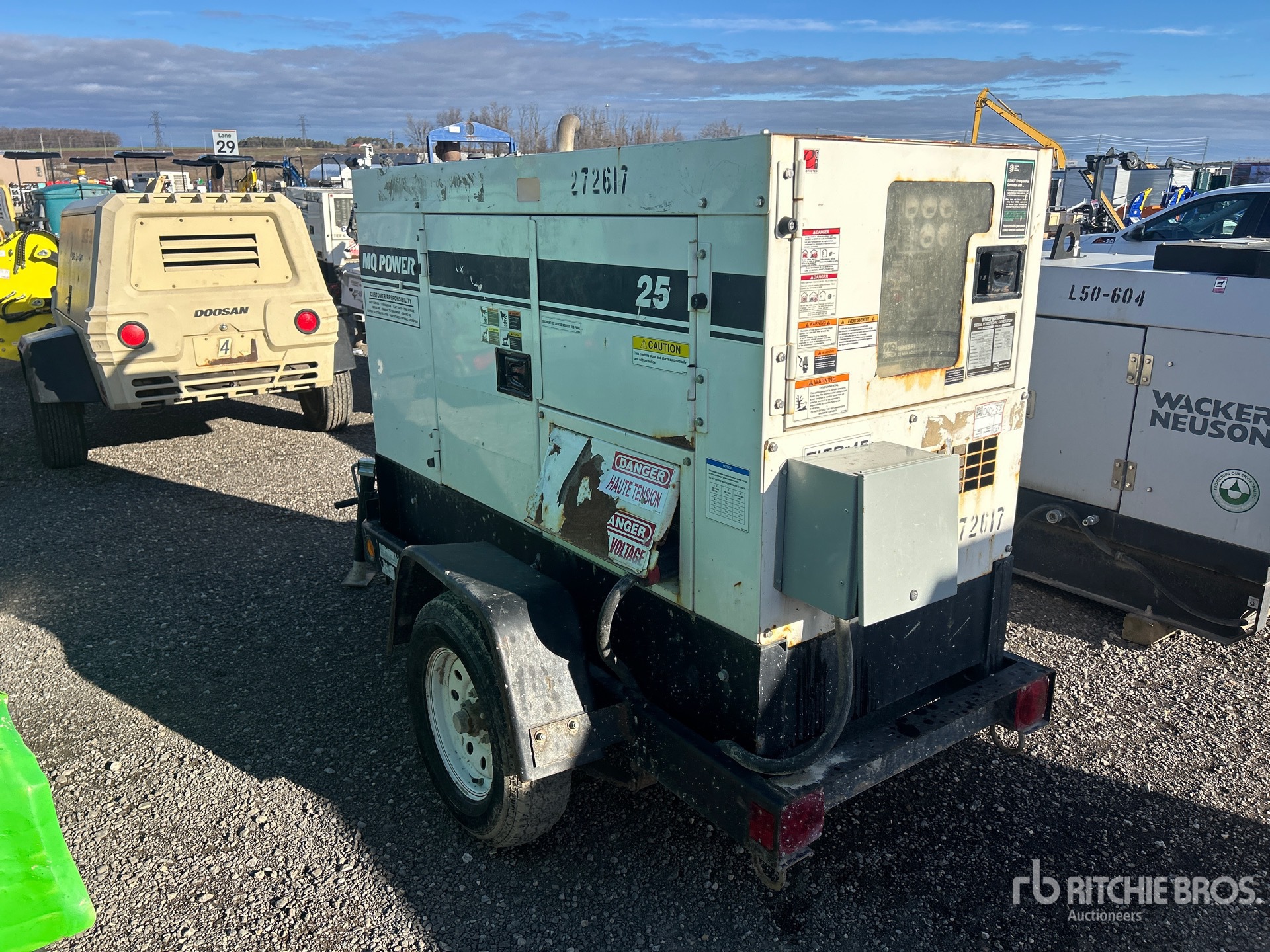 General Appearance with Bild, Ecke hinten links