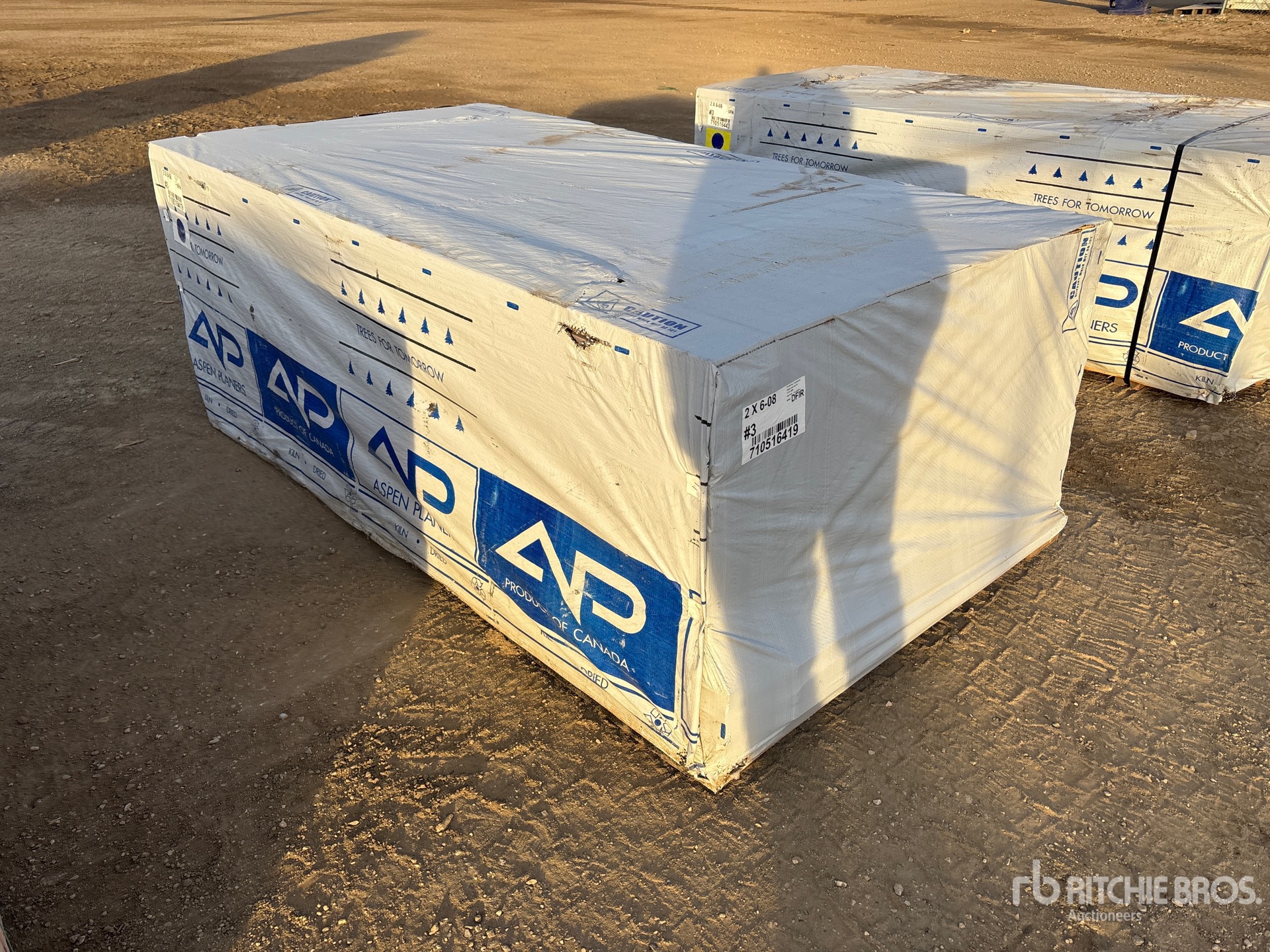 Aspect général with Image, coin arrière droit