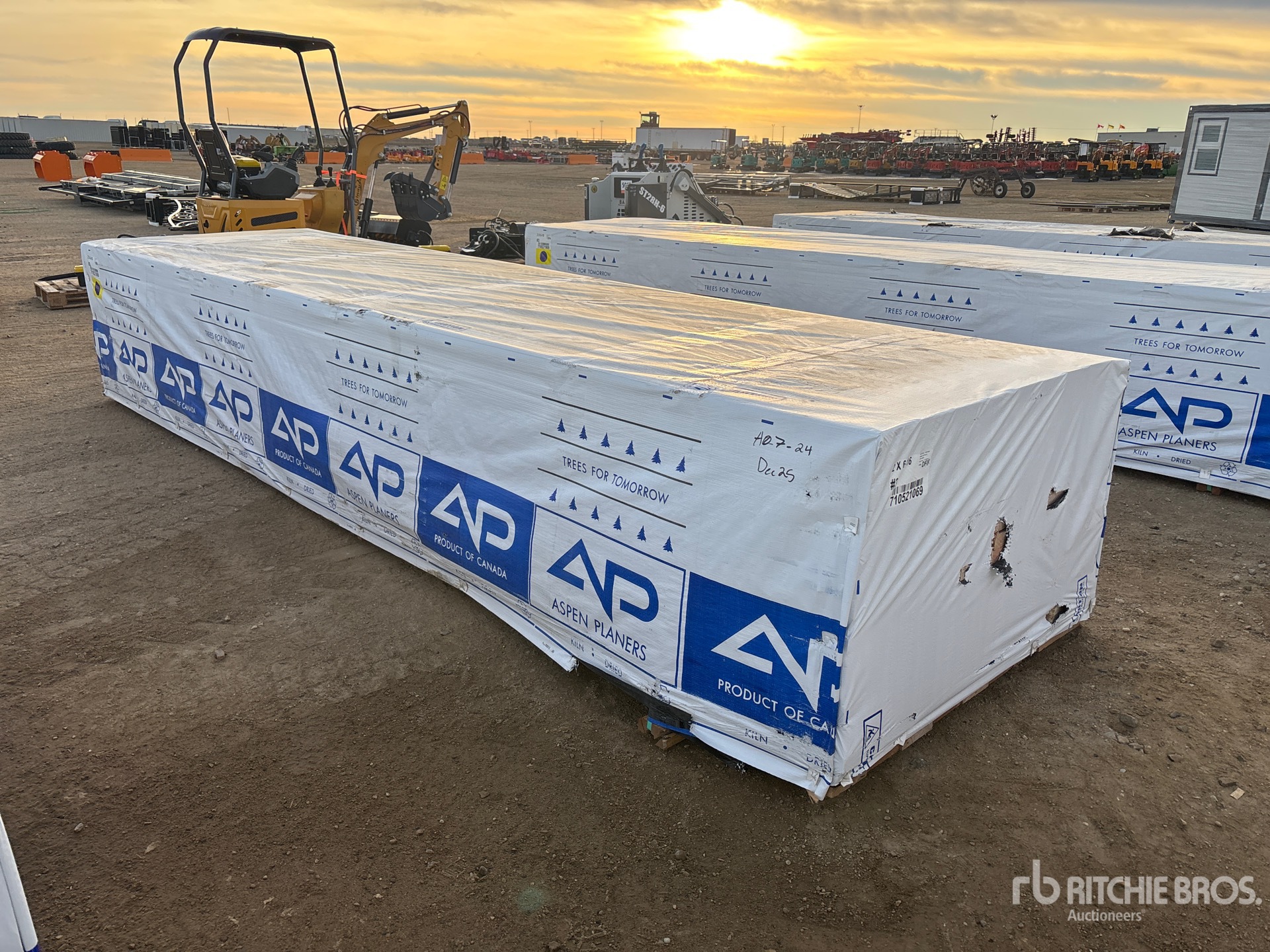 Aspect général with Image, coin arrière droit