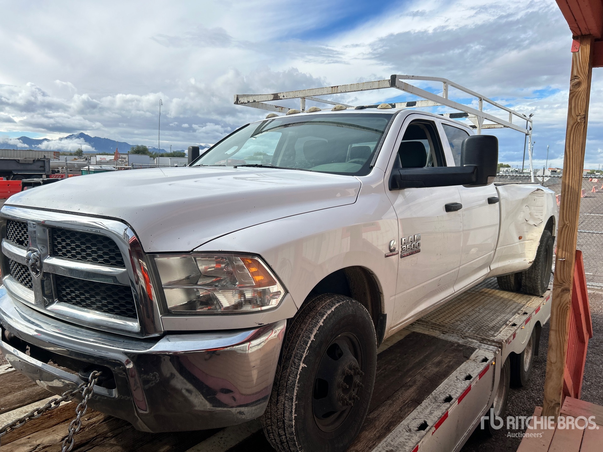 General Appearance with Featured Photo