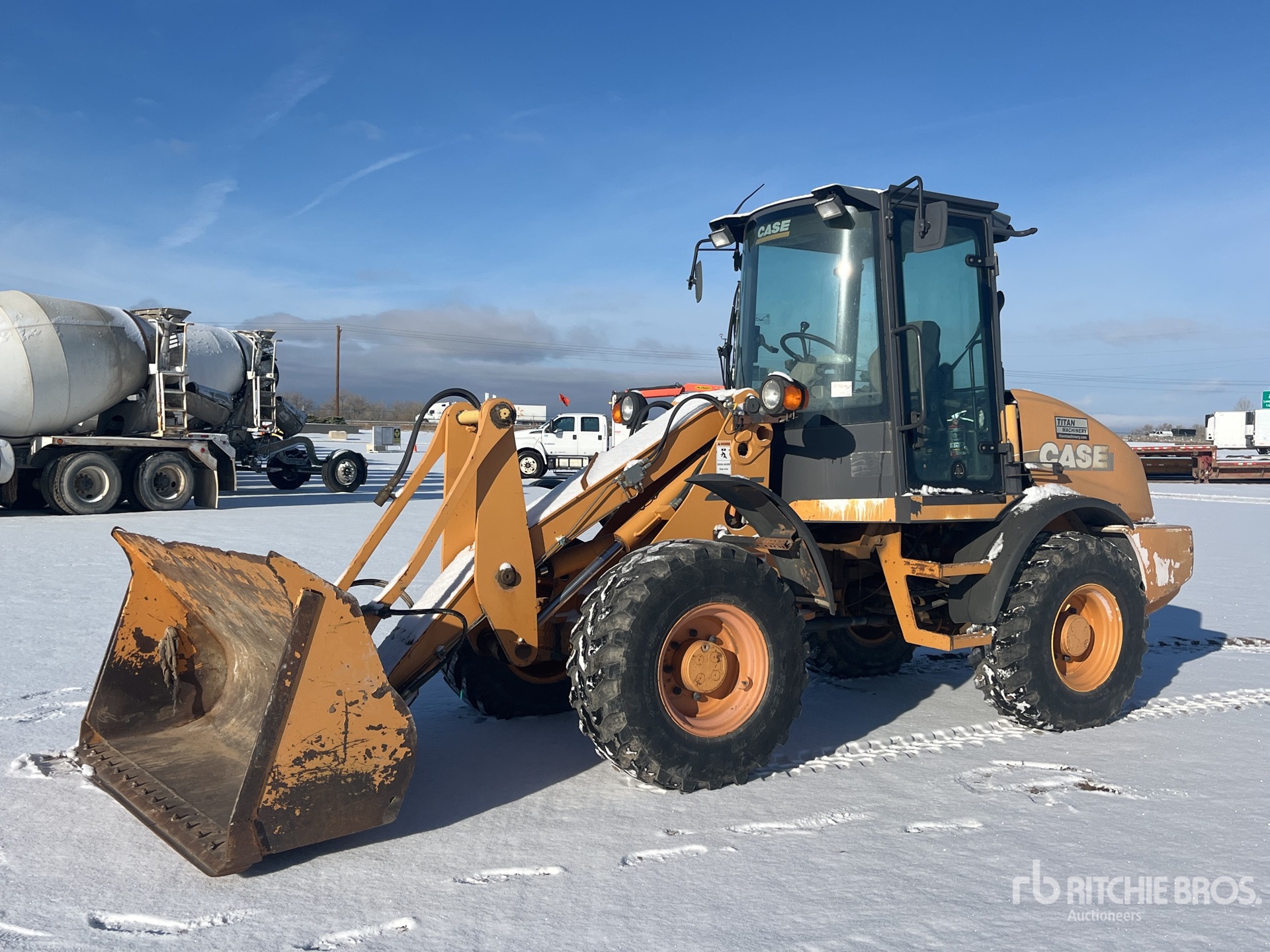 General Appearance with Picture, Left Front Corner