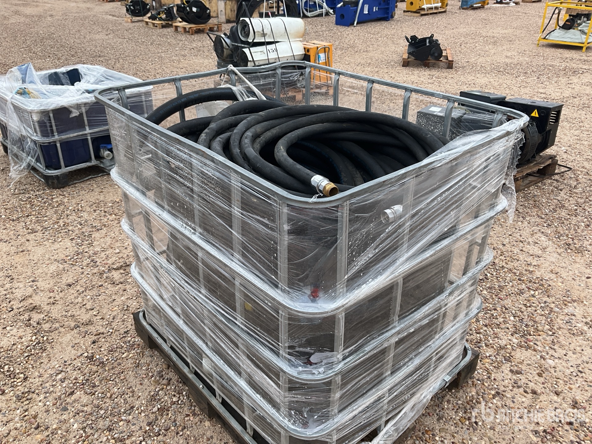 General Appearance with Bild, Ecke vorne links