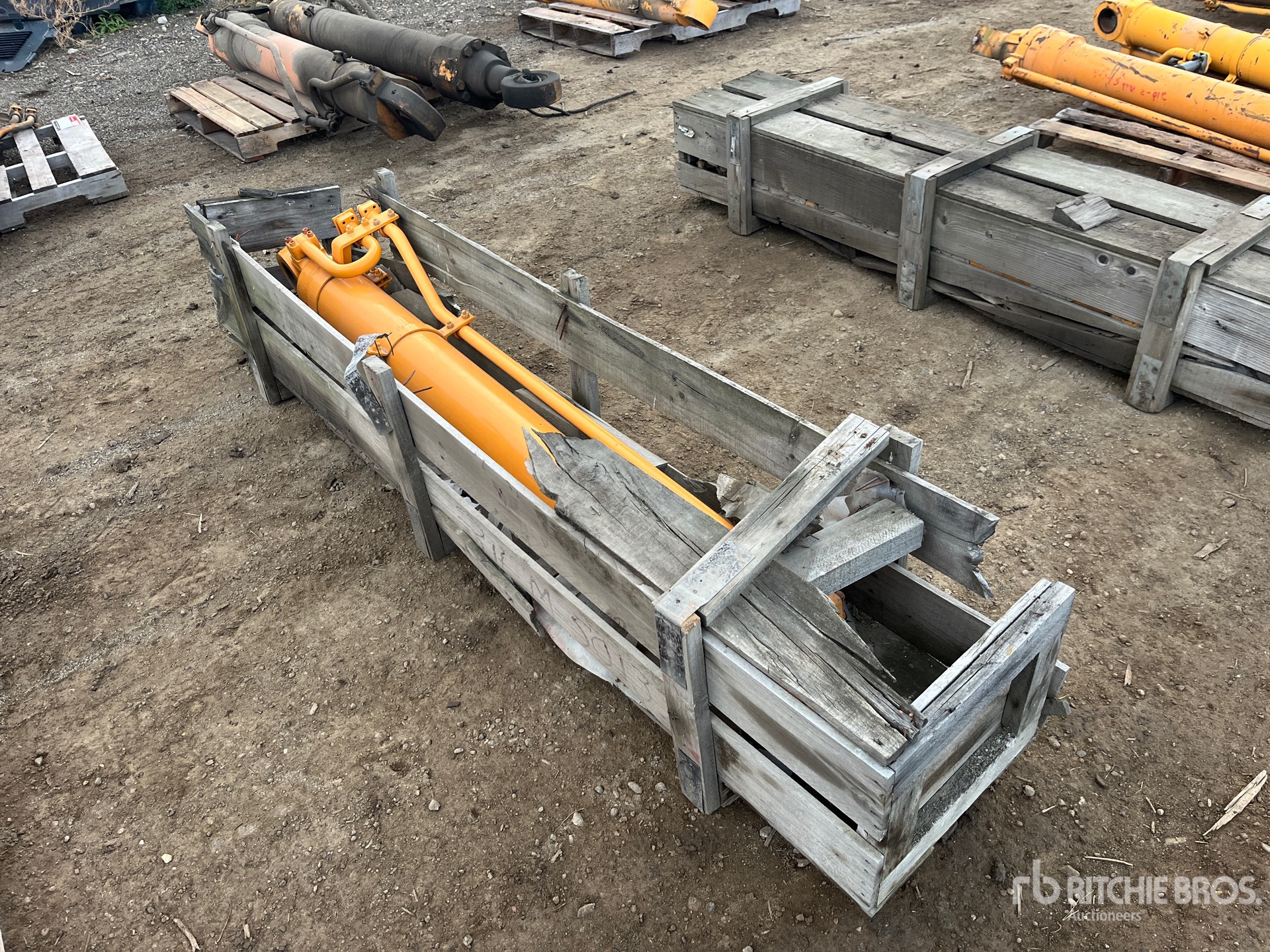 General Appearance with Bild, Ecke hinten rechts