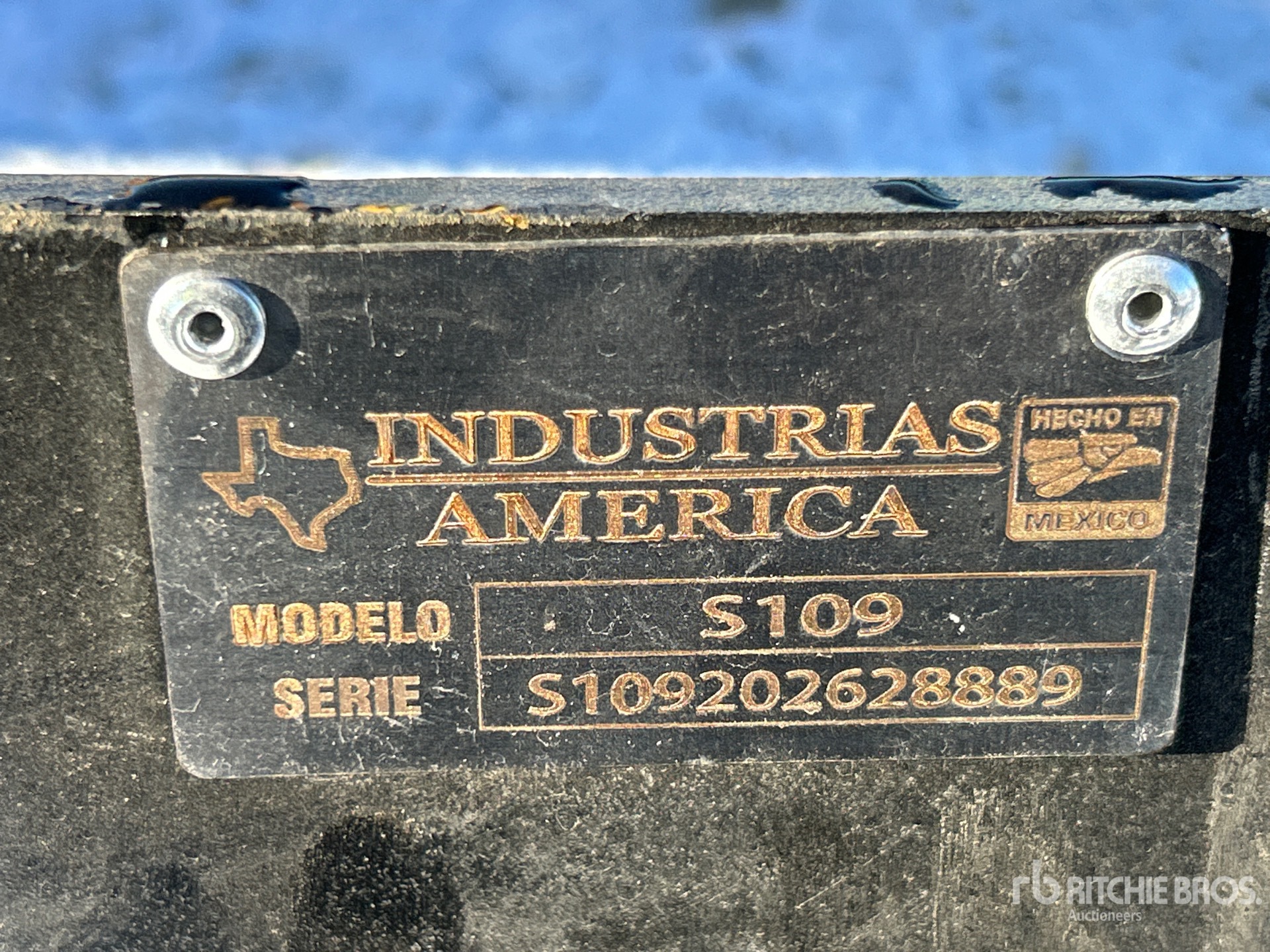 General Appearance with Seriennummer / FIN