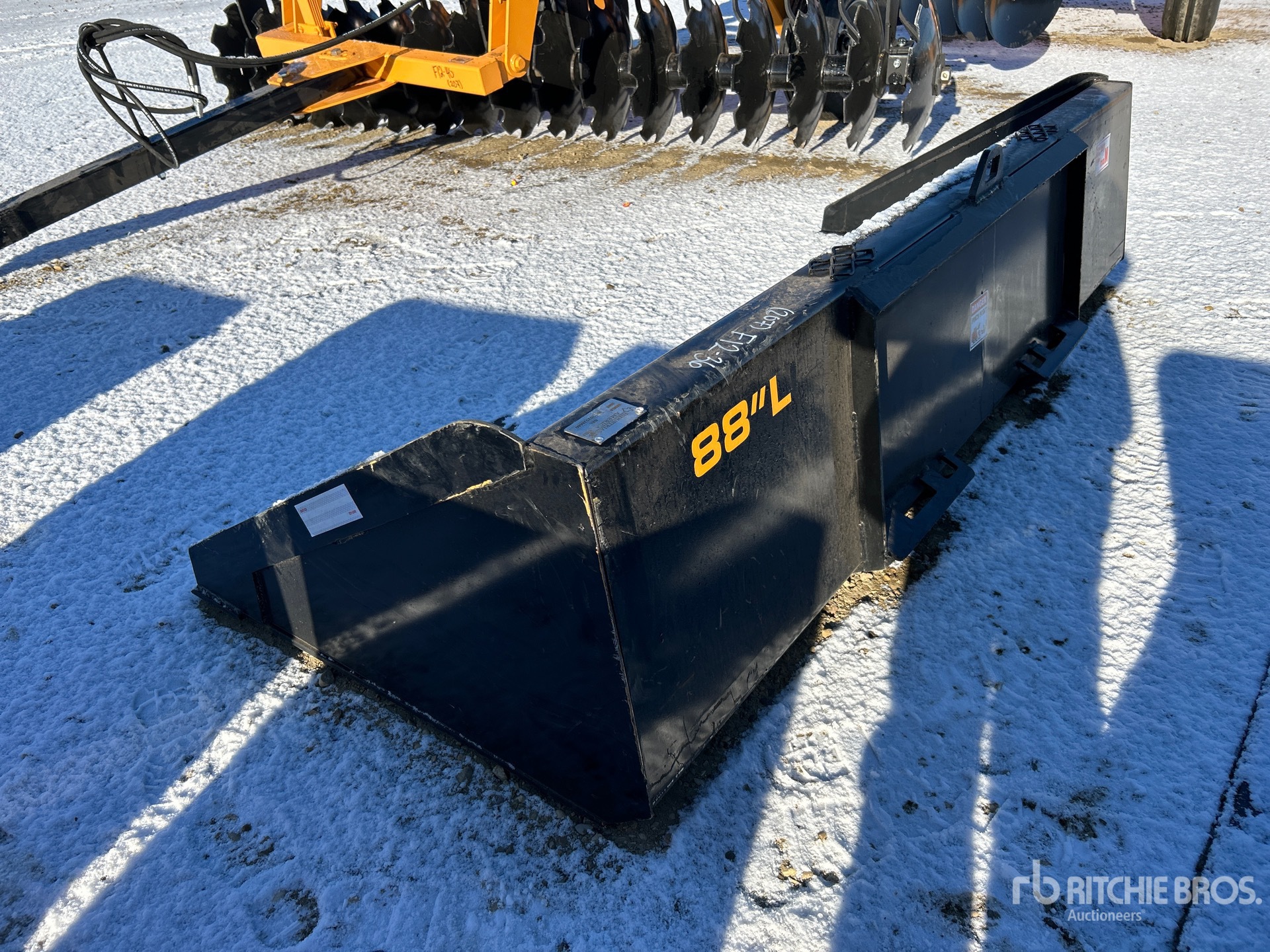 General Appearance with Bild, Ecke hinten links