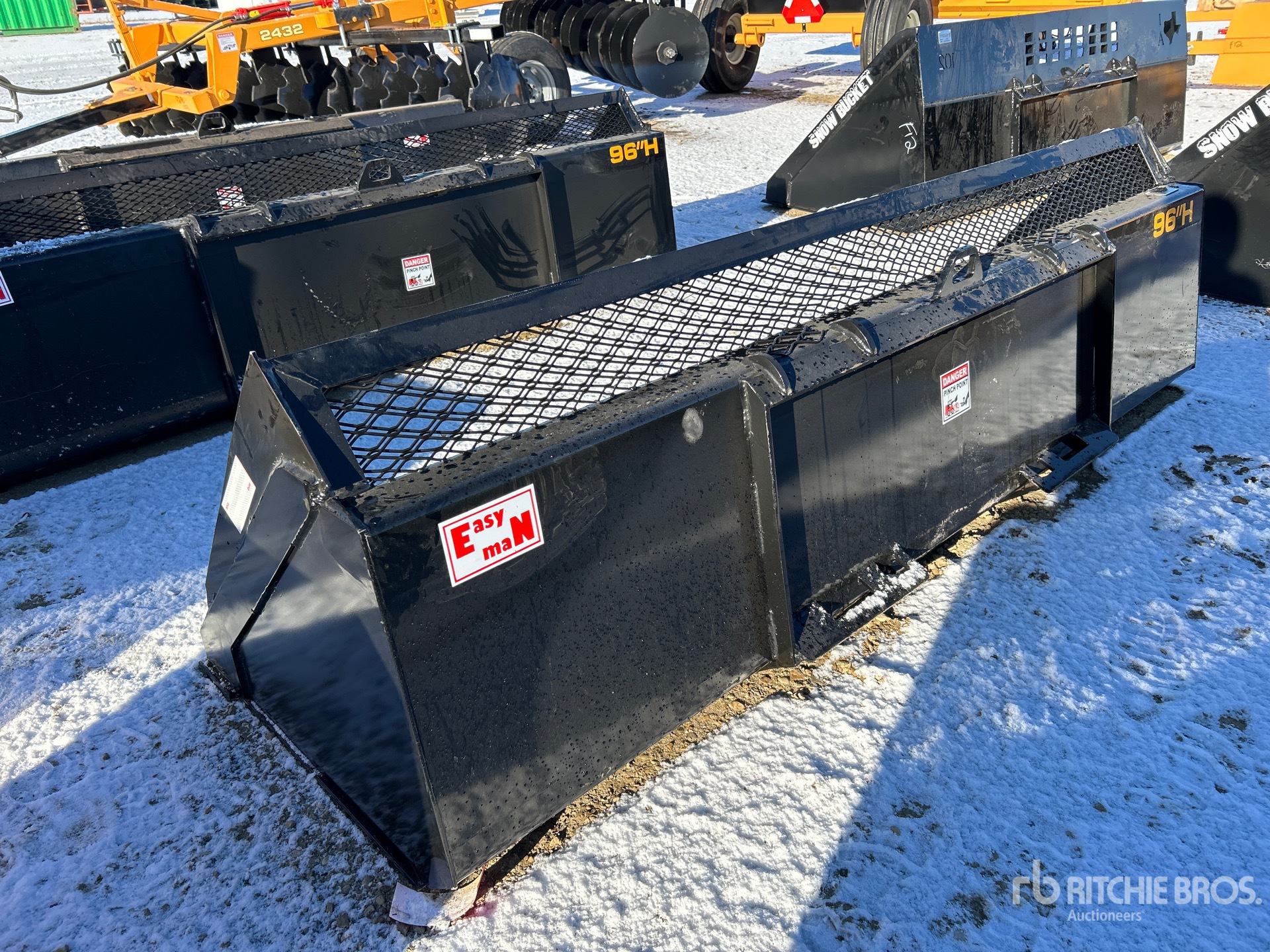 General Appearance with Bild, Ecke hinten links