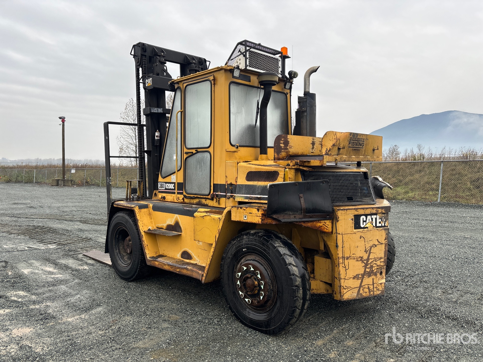 General Appearance with Foto, angolo posteriore sinistro