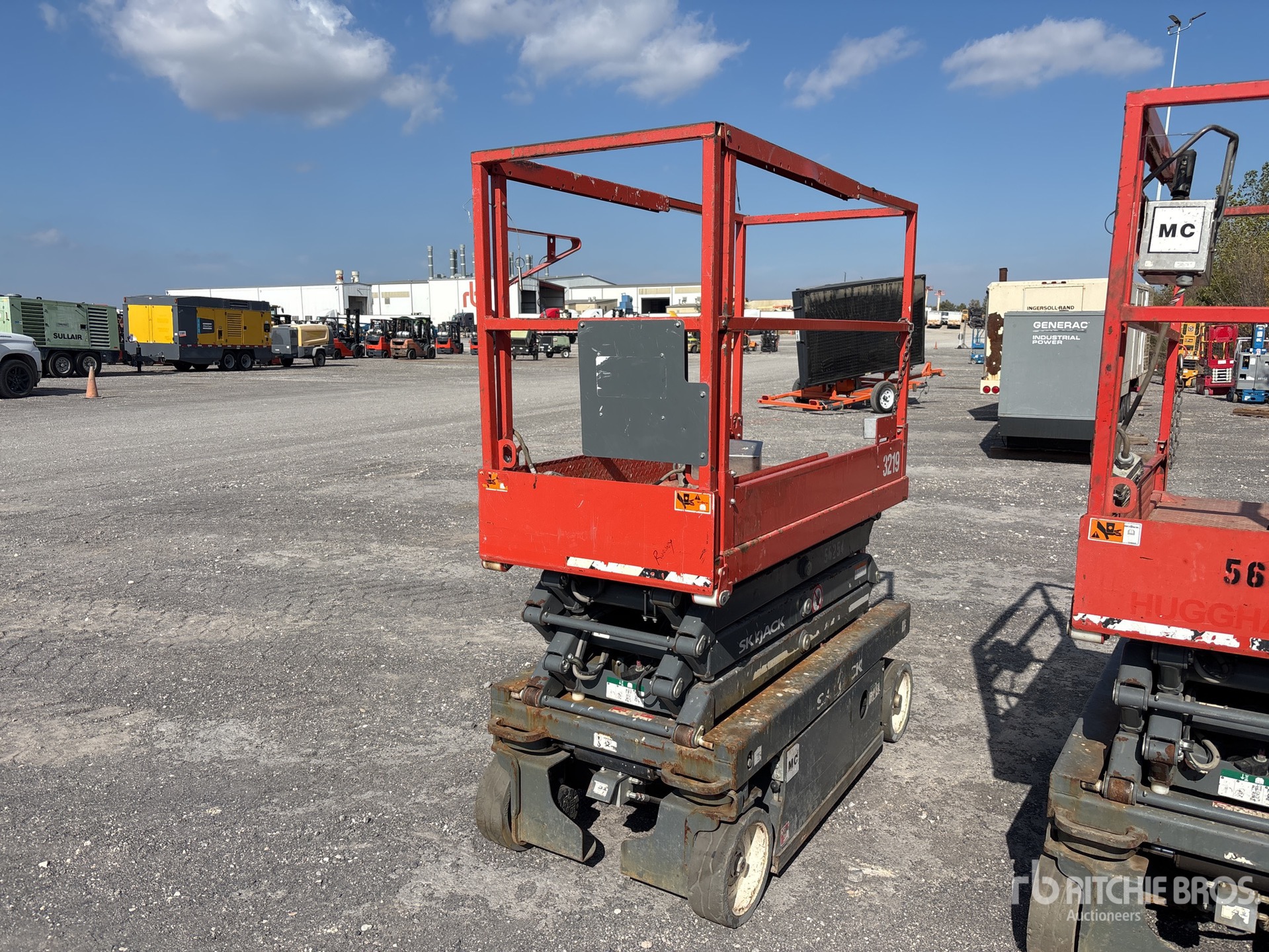 General Appearance with Featured Photo