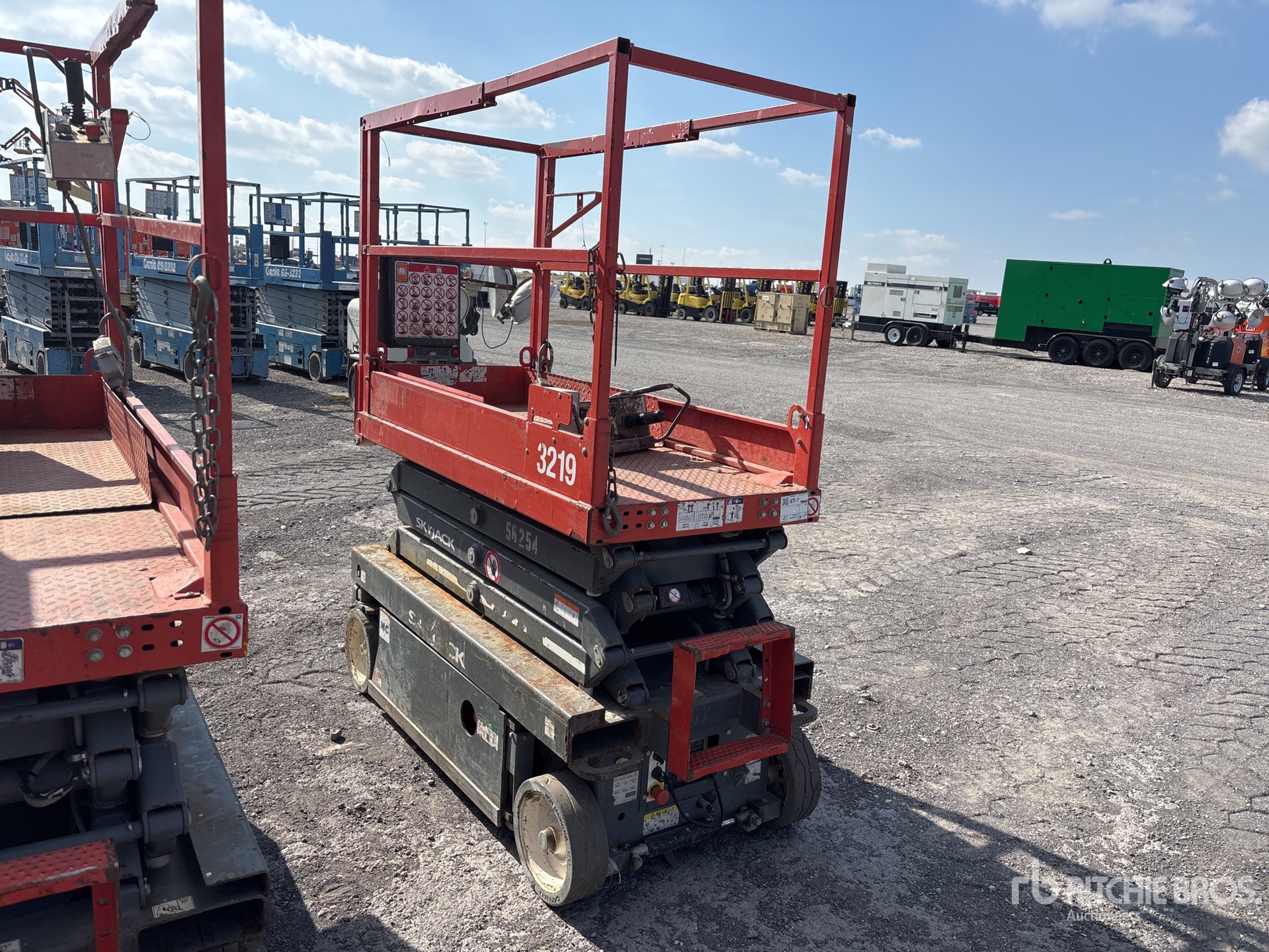 General Appearance with Imagen: esquina trasera izquierda