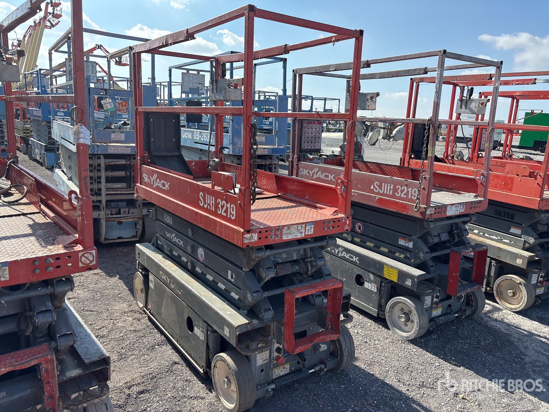 General Appearance with Imagen: esquina trasera izquierda