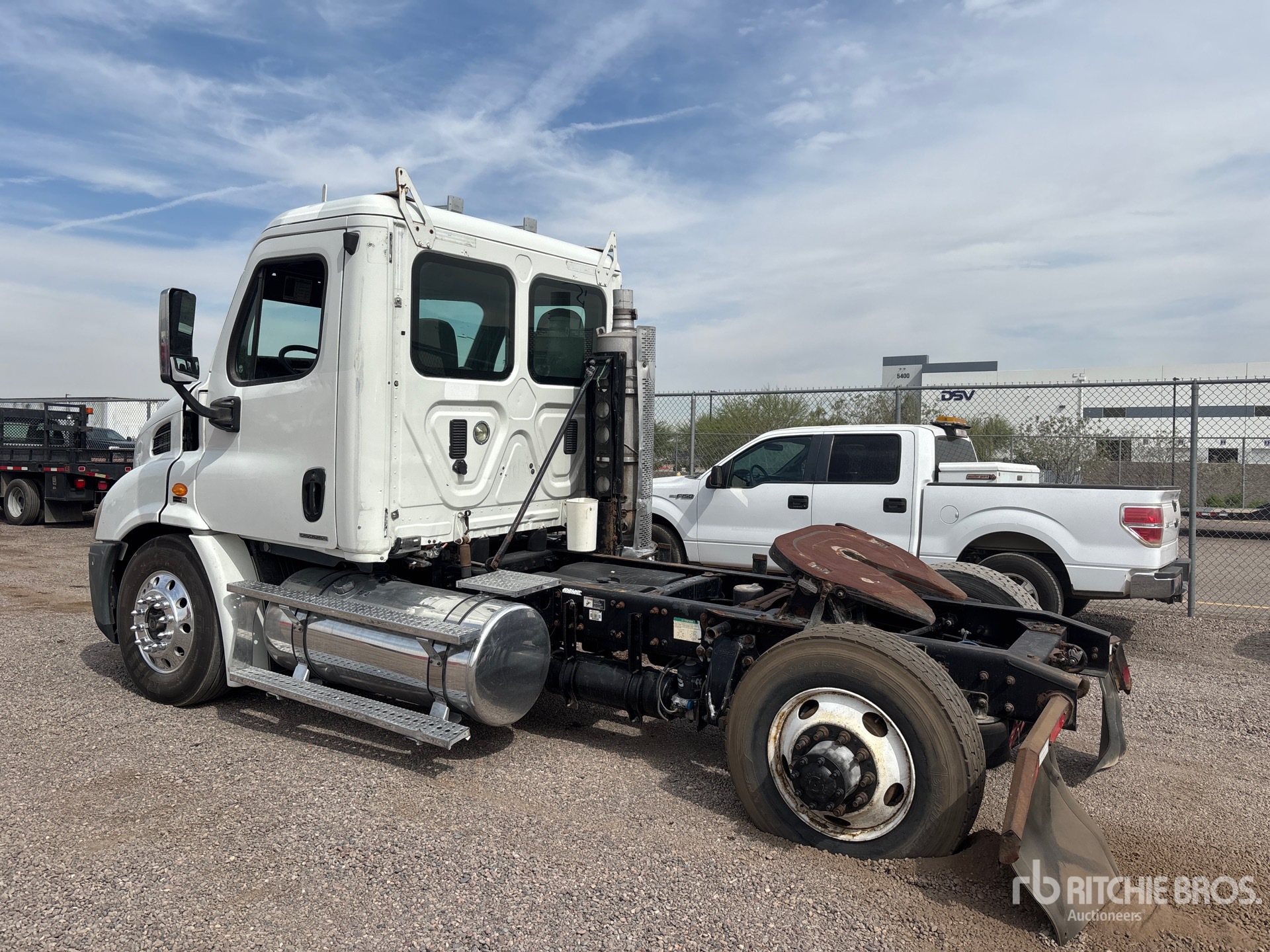 General Appearance with Bild, Ecke hinten links