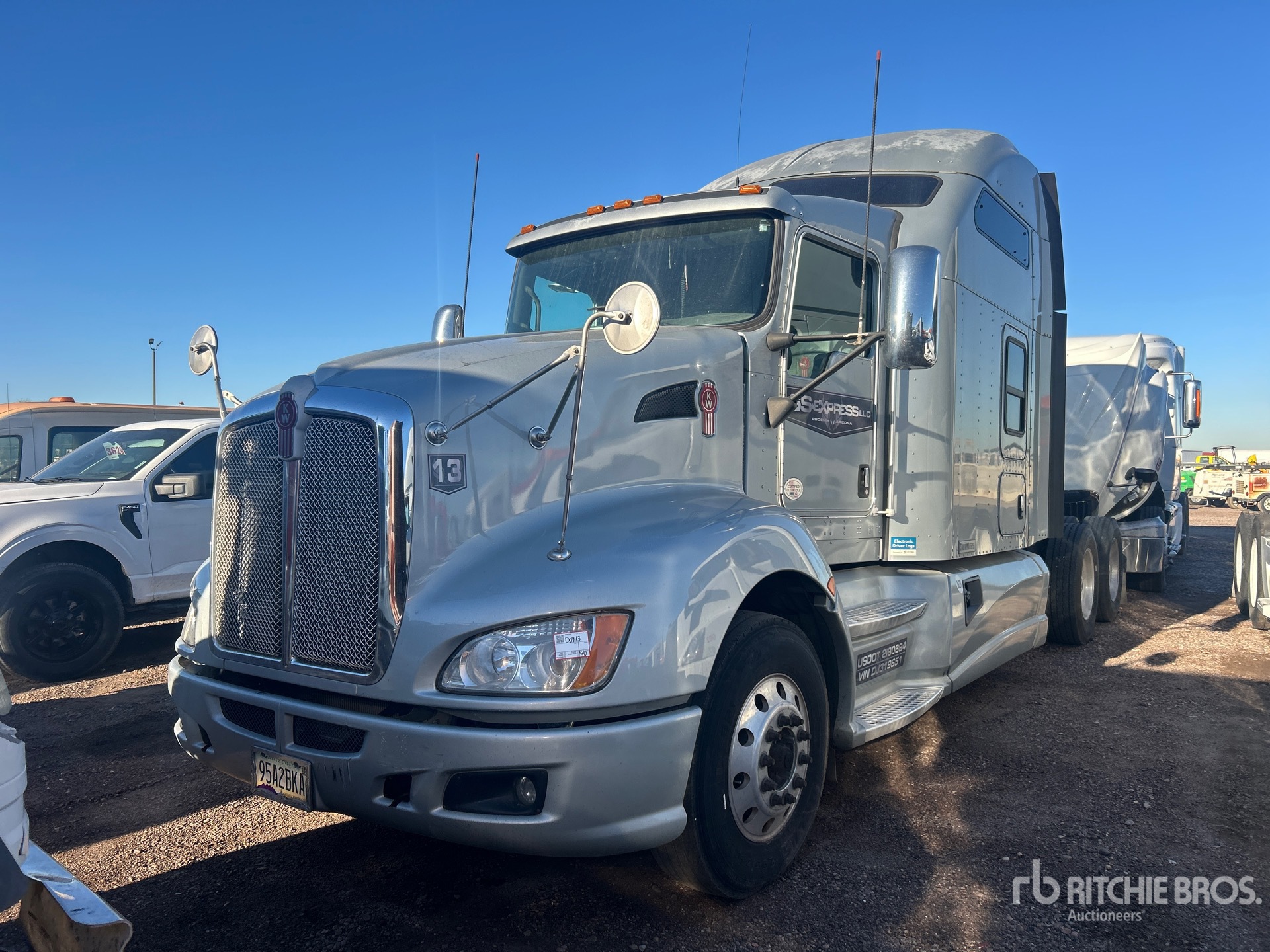 Aspect général with Image, coin avant gauche