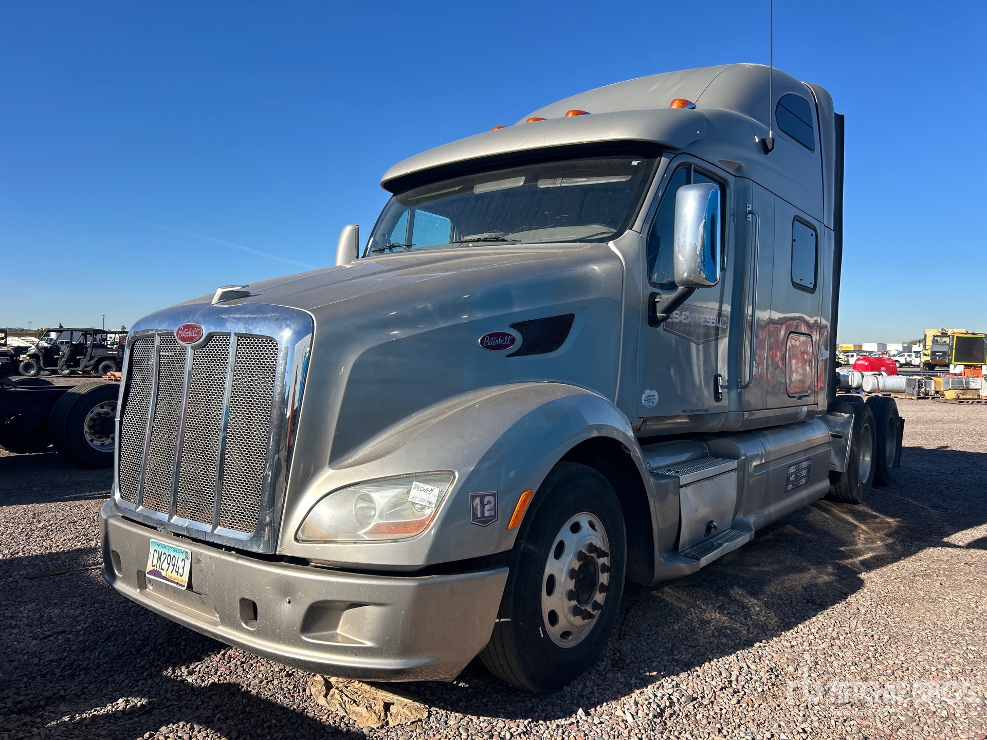 Aspect général with Image, coin avant gauche