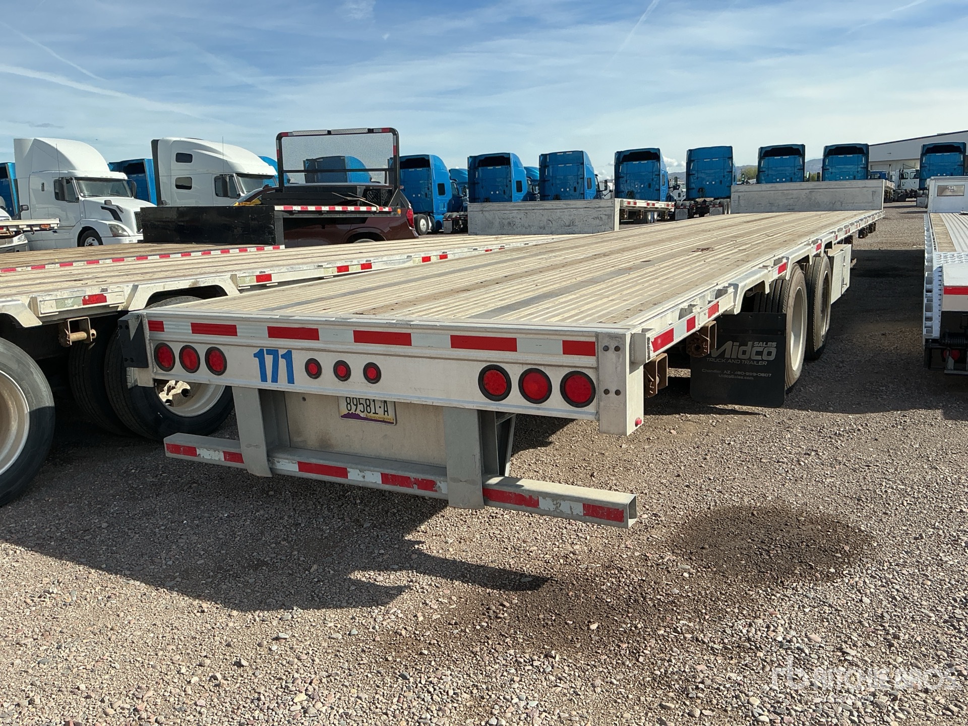 General Appearance with Image, coin arrière droit